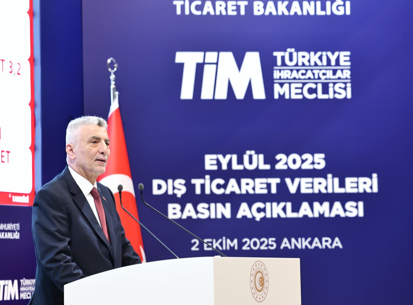 Bakan Ömer Bolat