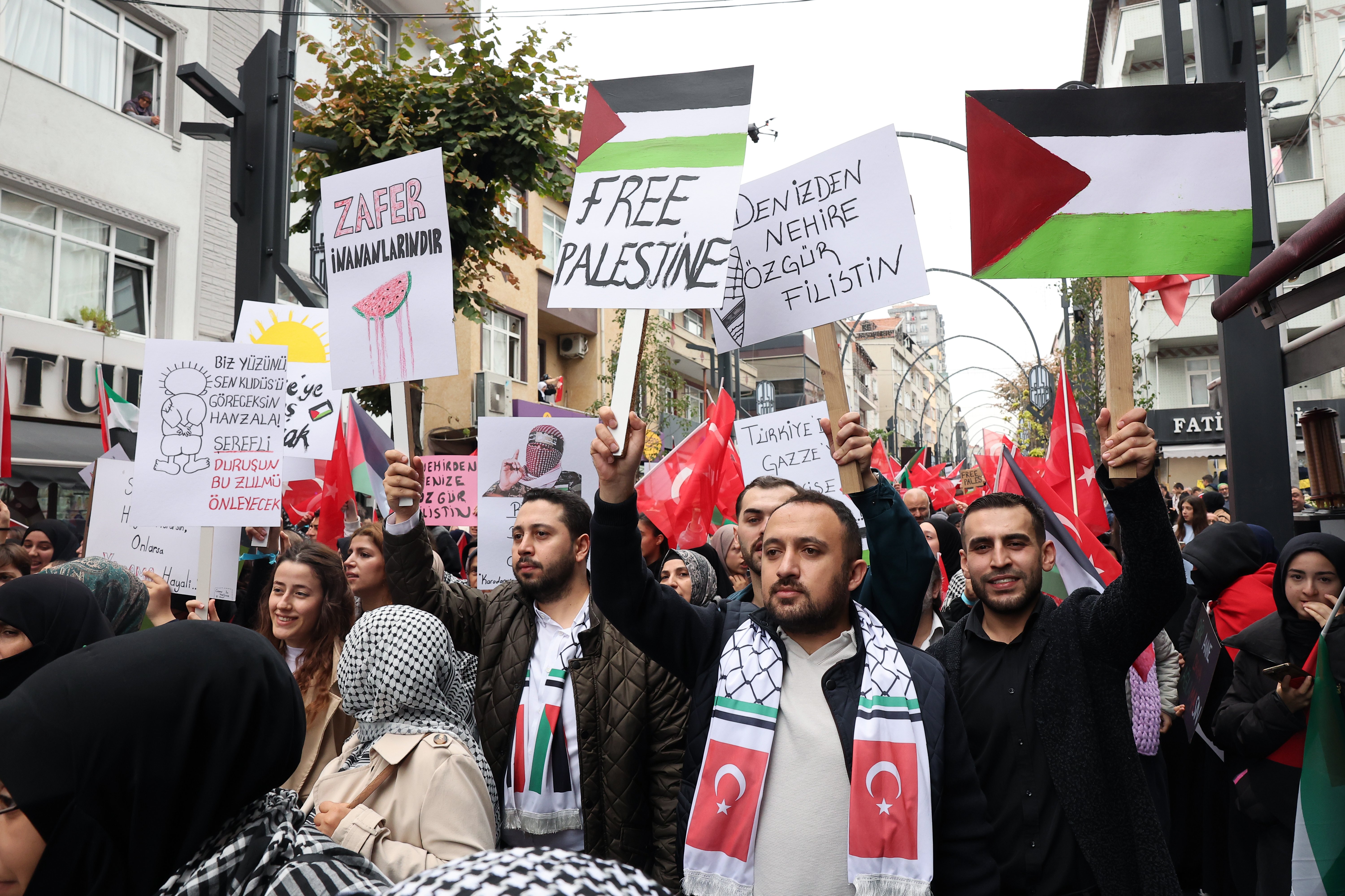 Filistin Yürüyüşü Kalabalık