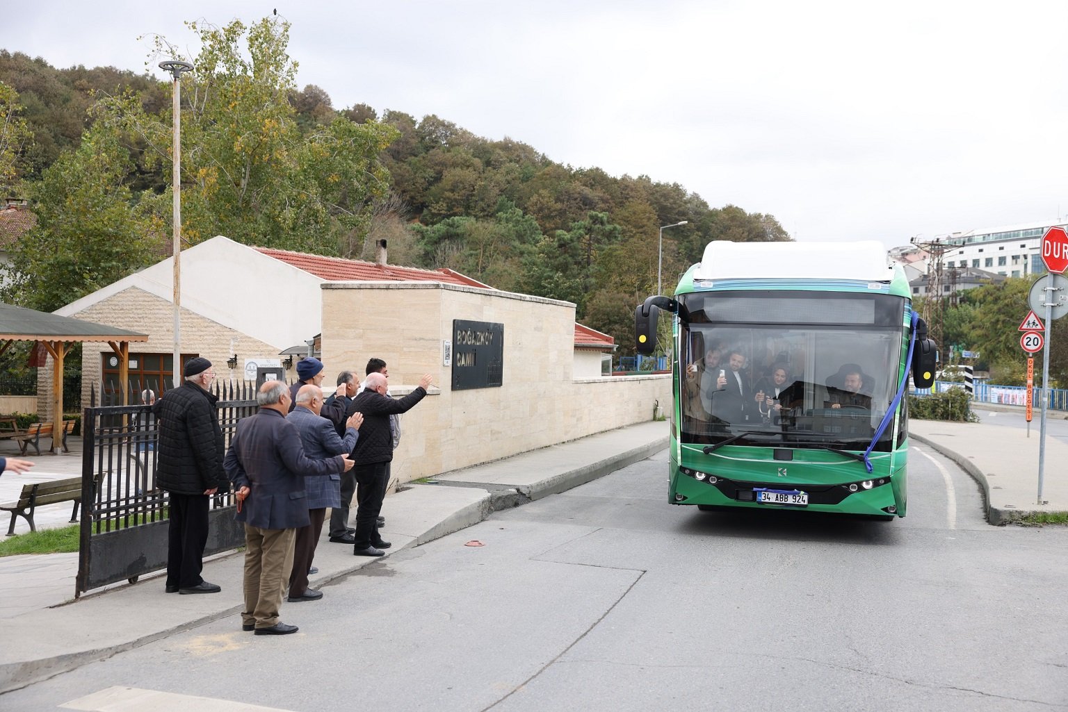 Arnavutköy elektrikli otobüs töreni