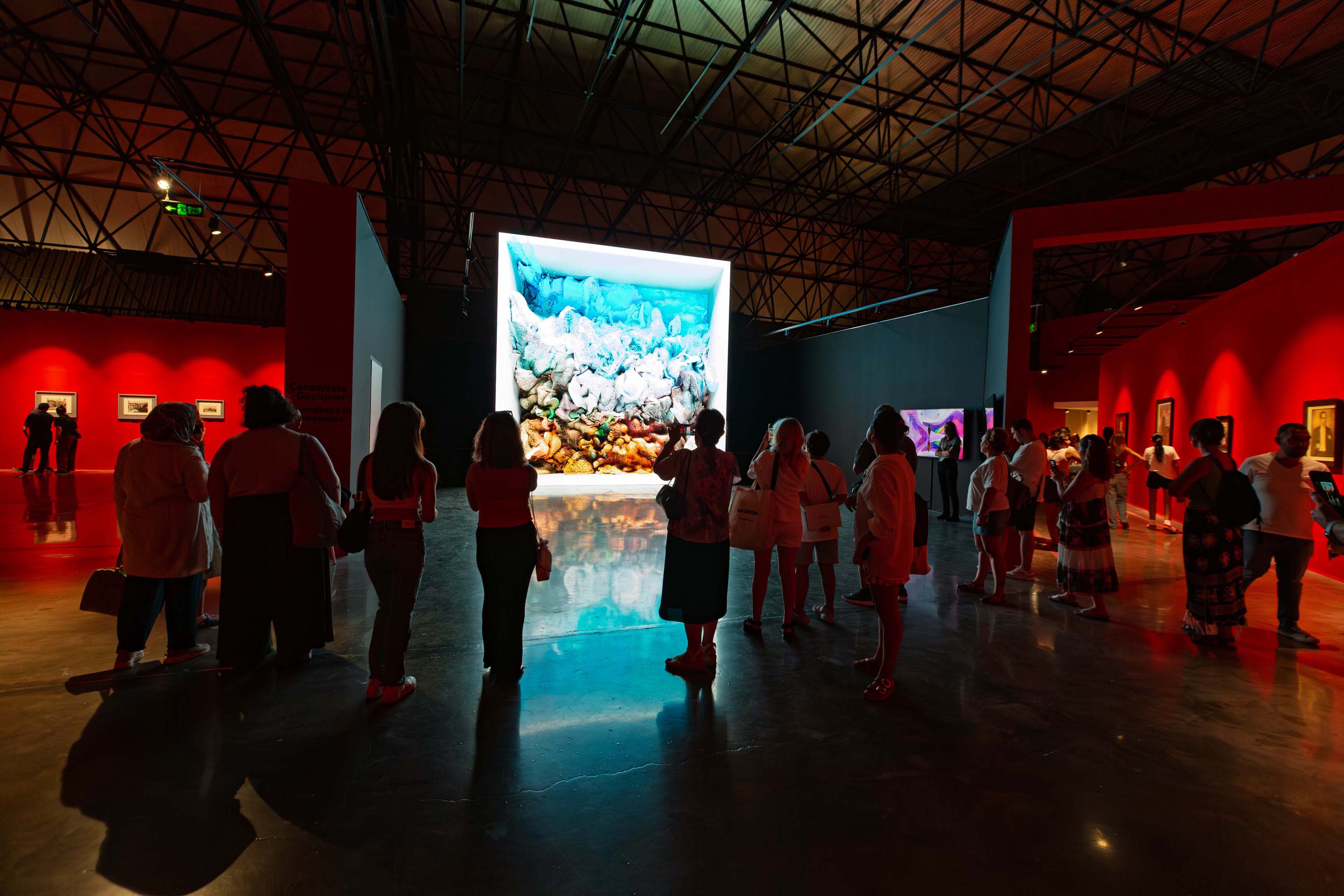 Refik Anadol sanat eseri