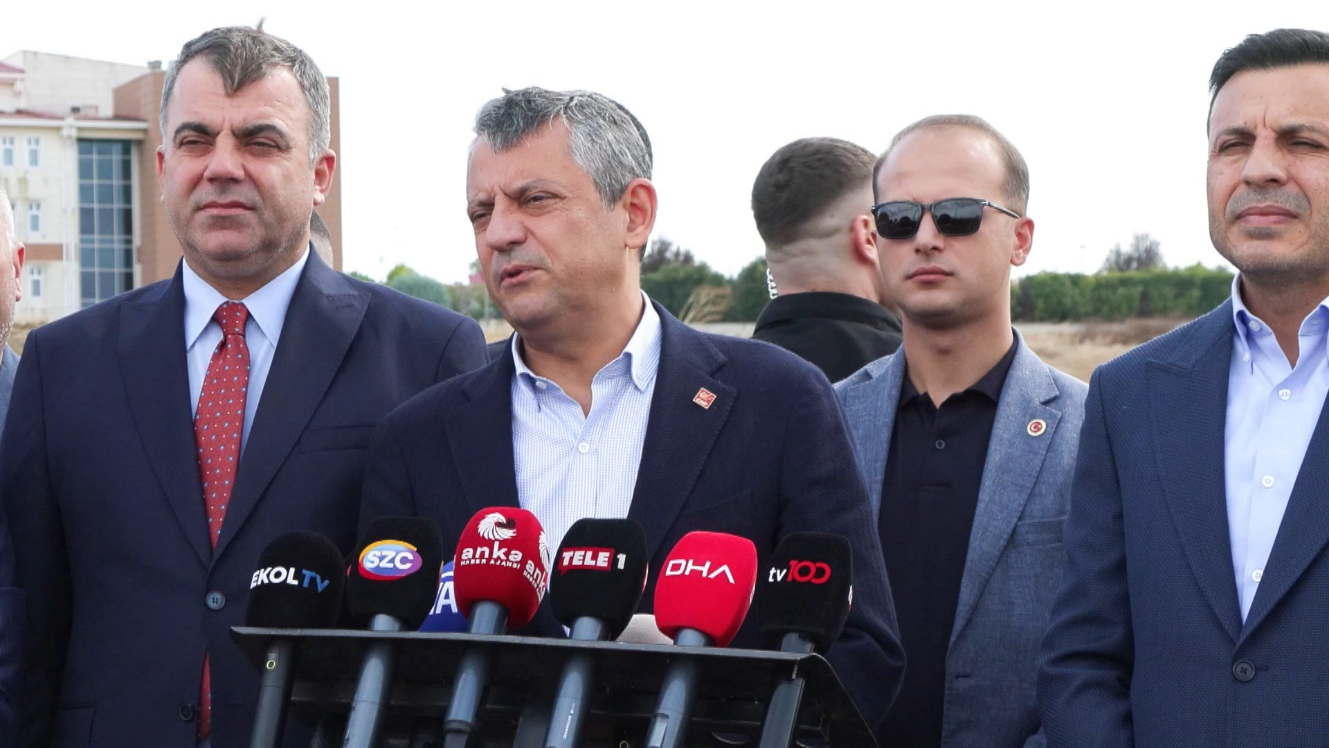 Özgür Özel Cezaevi Ziyareti