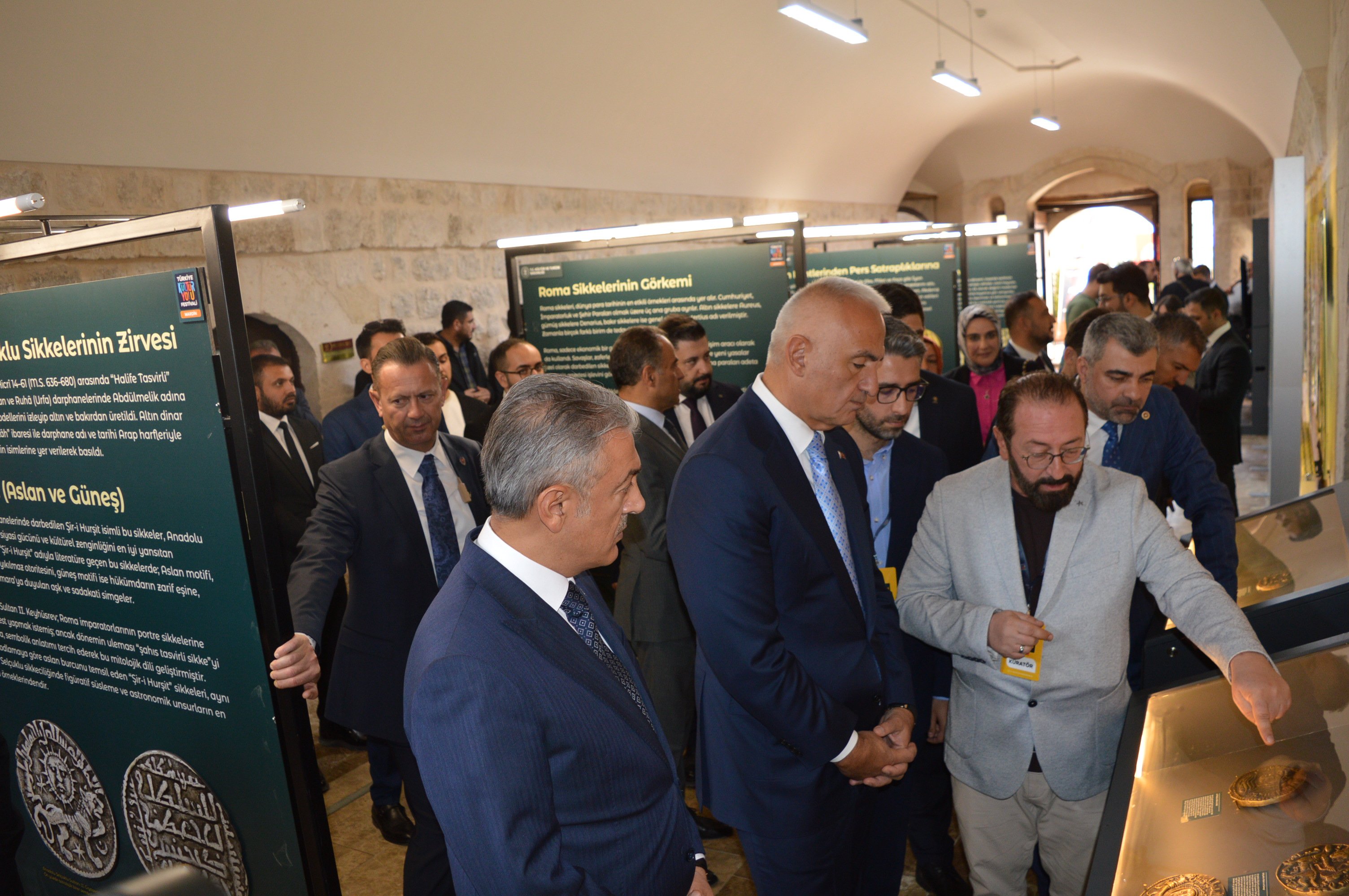 Bakan Ersoy resmi görüşmeler