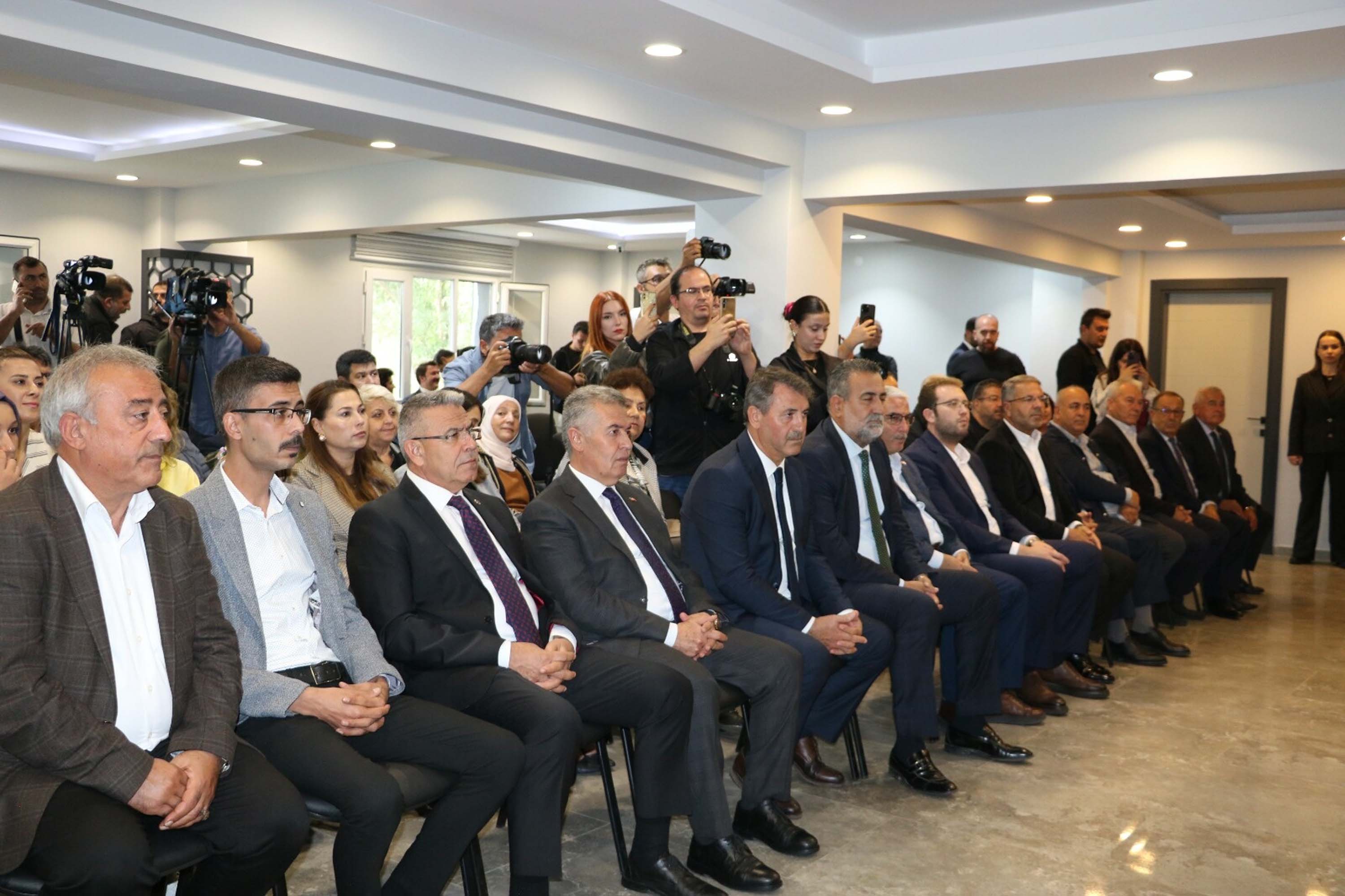 Bakan Kacır Aydın Valiliği ziyareti