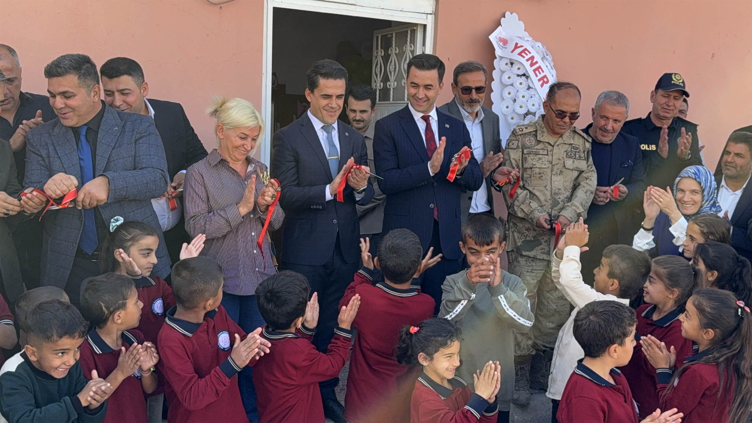 Muhtar Veysi Tasman kütüphane açılışı