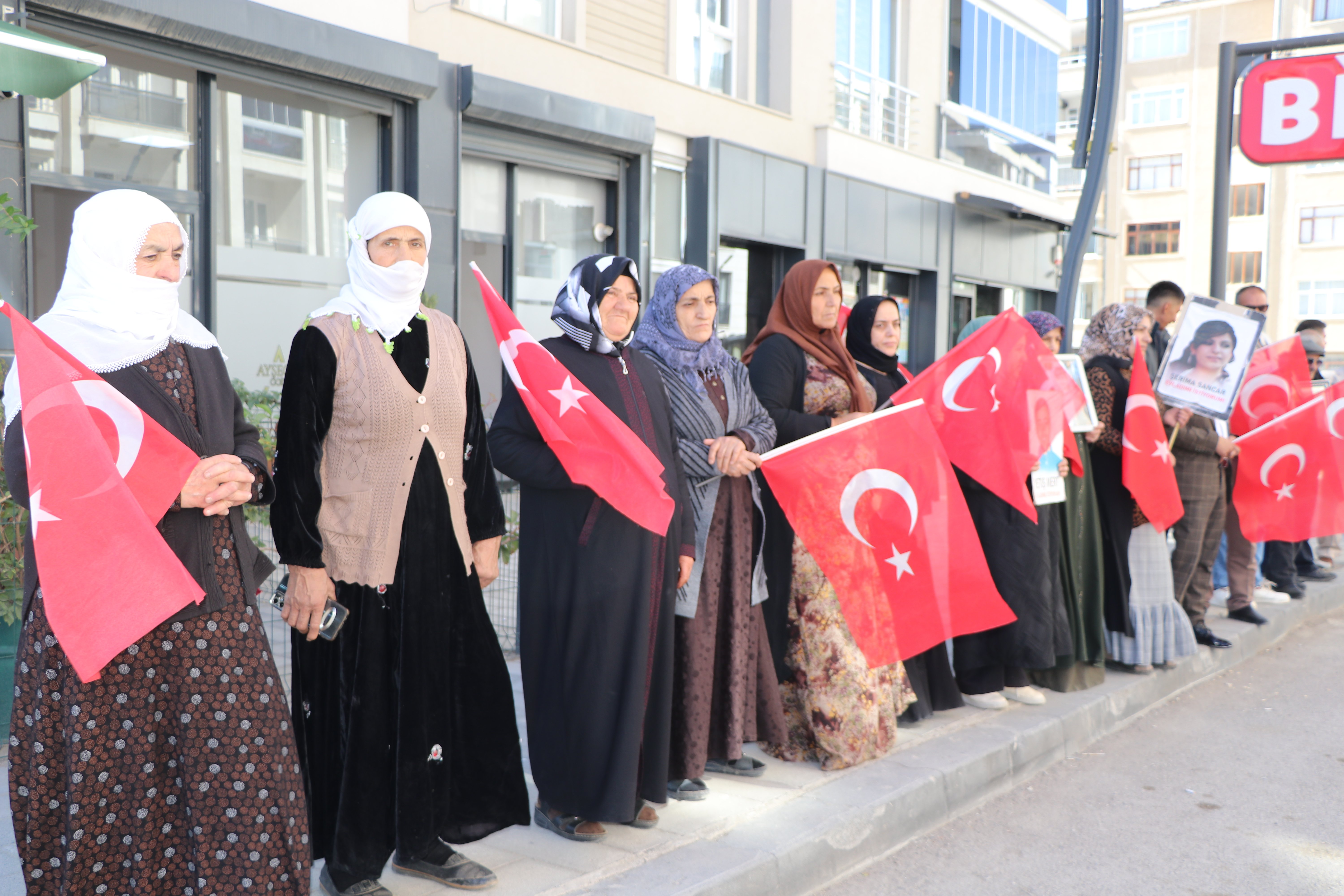 Saliha Mert evlat eylemi