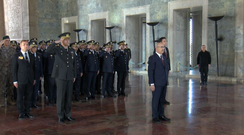 Emniyet Genel Müdürü Mahmut Demirtaş Anıtkabir mozolesi