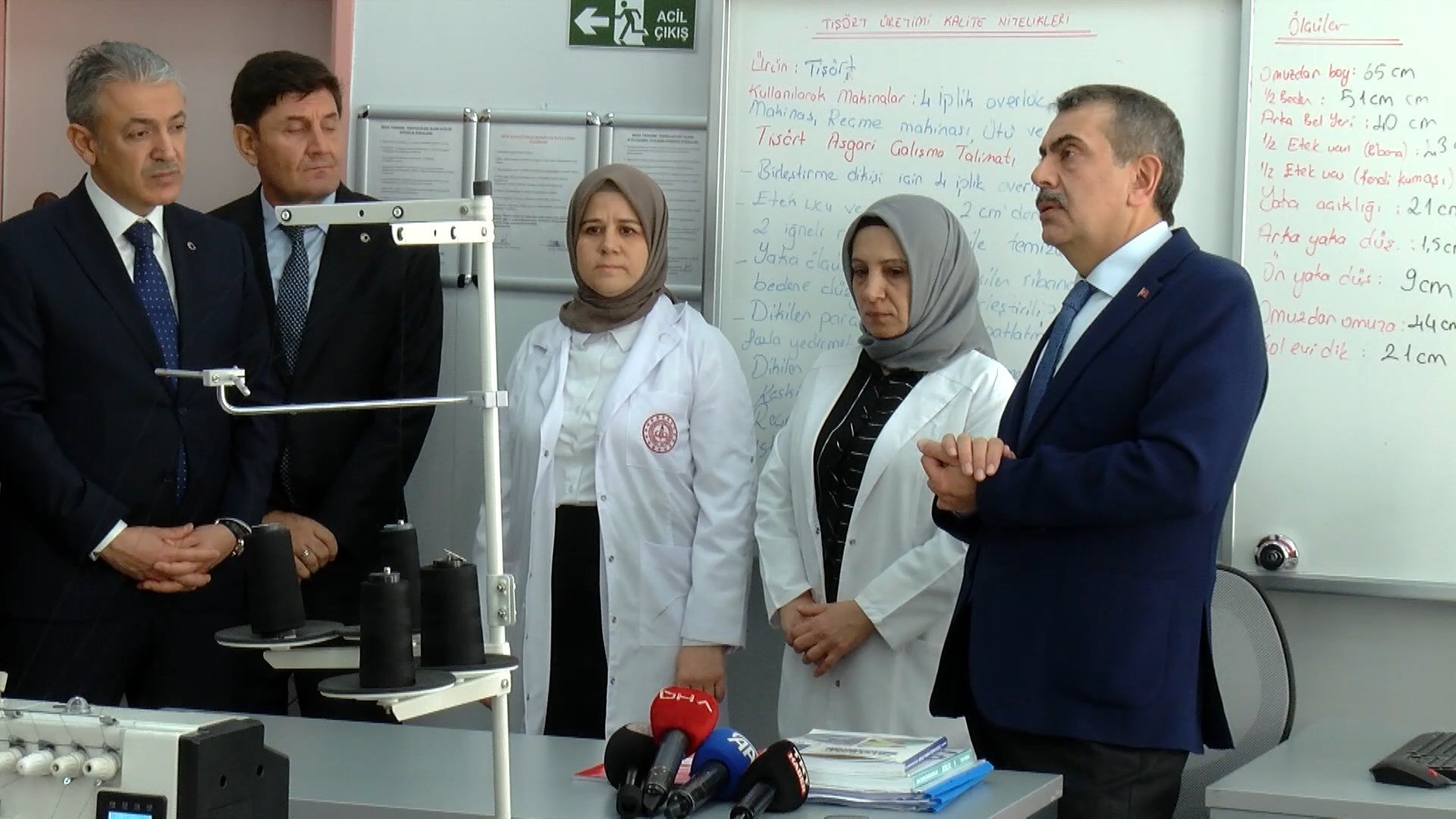 Milli Eğitim Bakanı Yusuf Tekin okul ziyareti