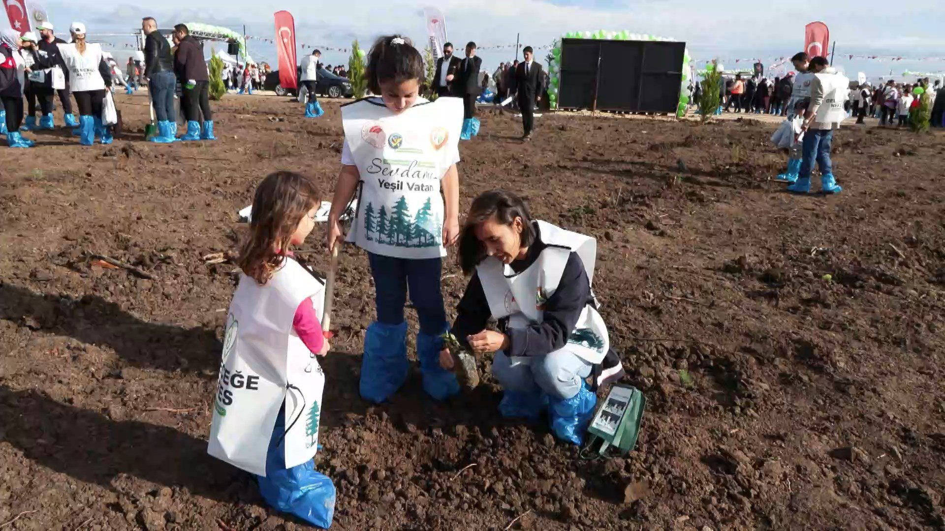 Cengiz Karabulut fidan dikim töreni