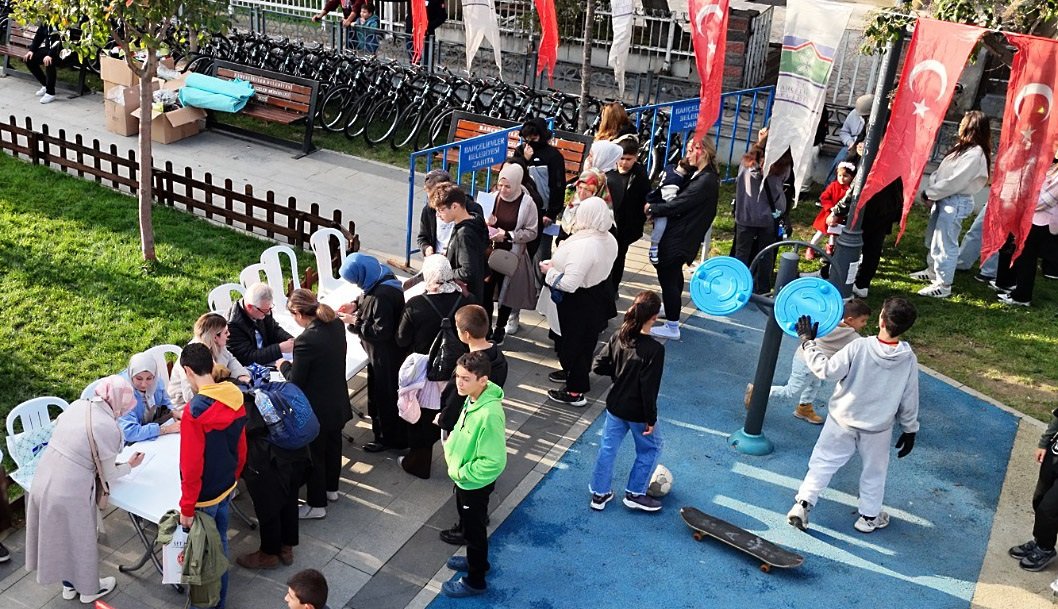 Bahçelievler bisiklet dağıtım töreni