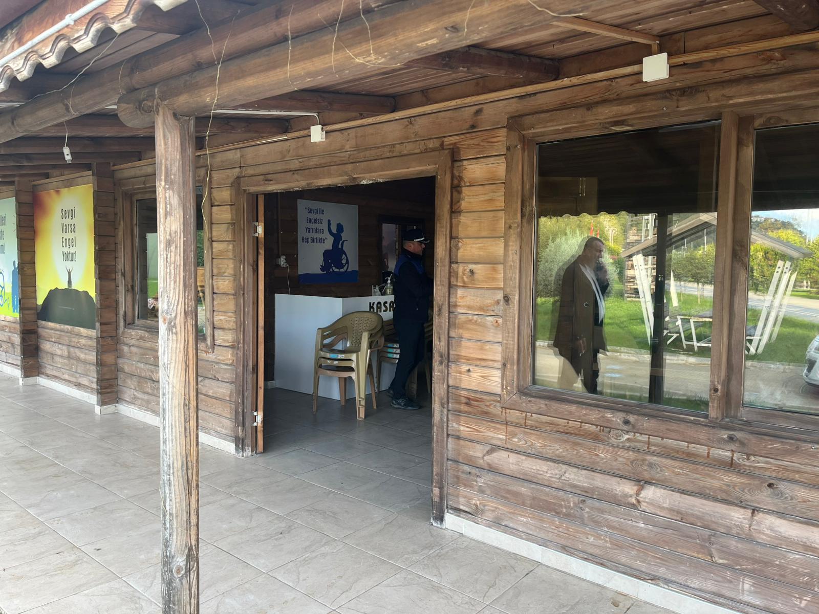 Engelliler Derneği binası