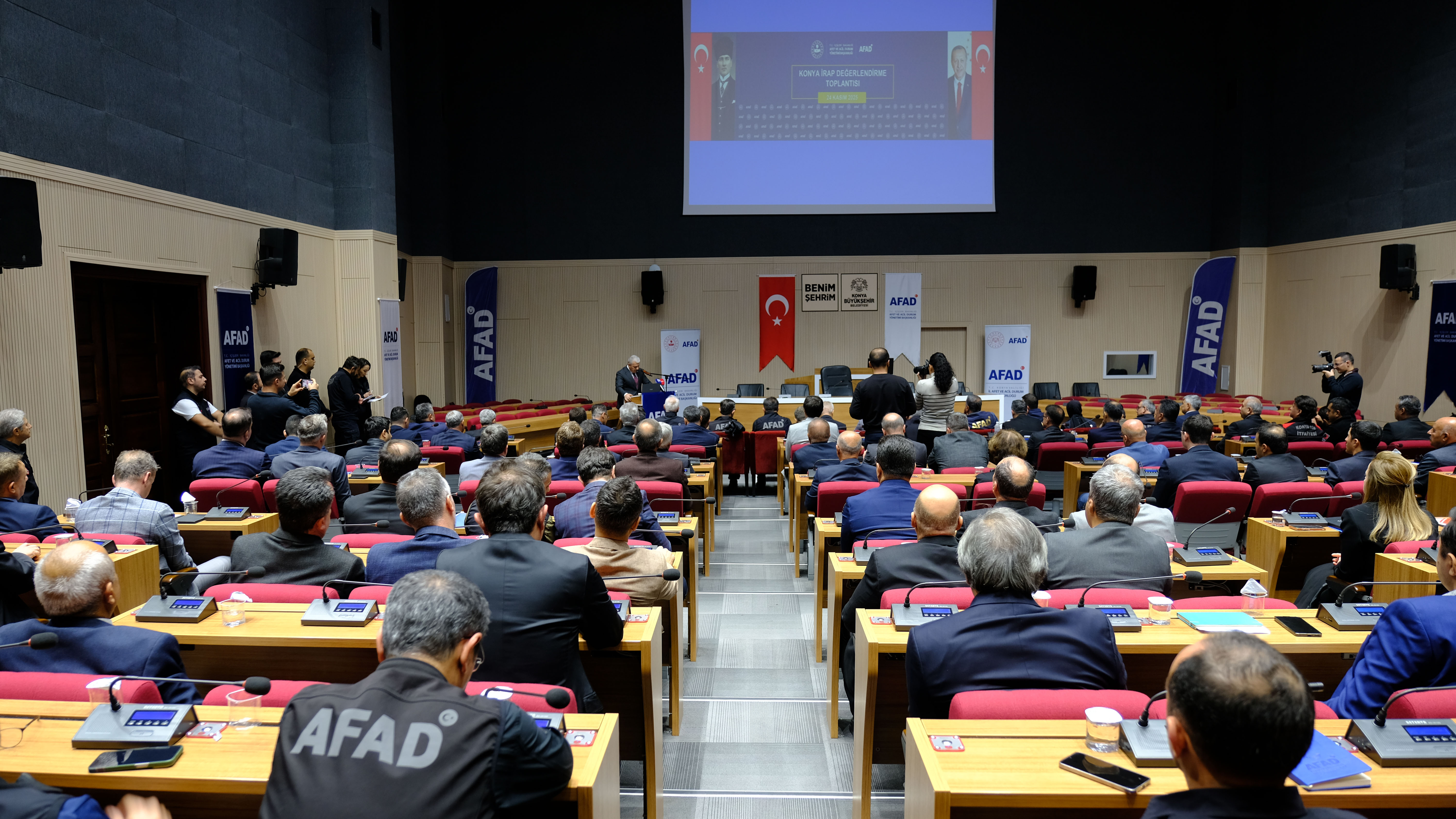 Konya Valisi İbrahim Akın