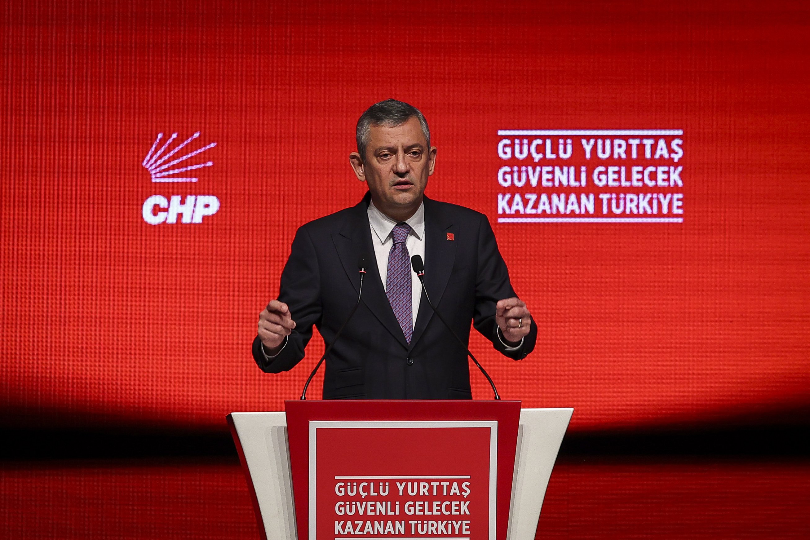 Özgür Özel CHP Parti Programı