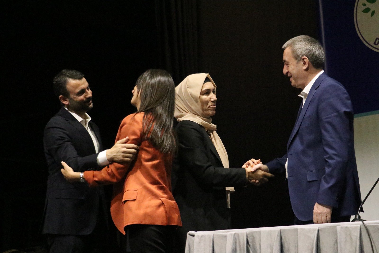 DEM Parti yerel yönetimler