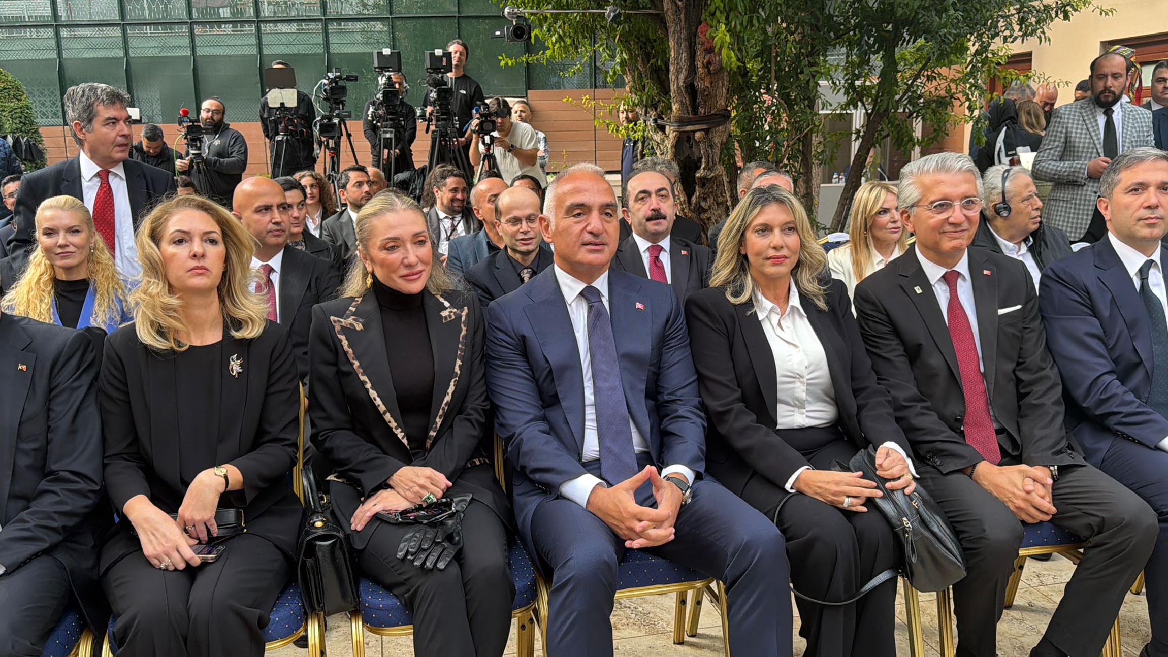 Atatürk Evi Tarihi Eşyalar