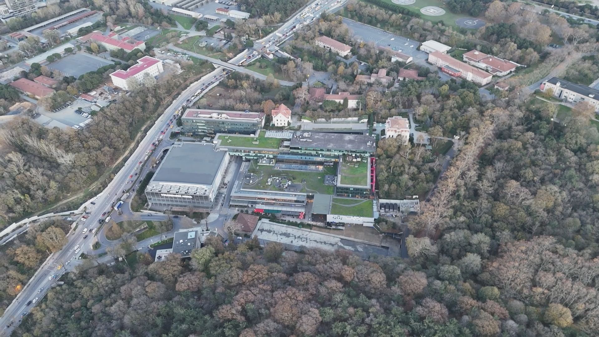 Papa 14. Leo Volkswagen Arena Güvenlik