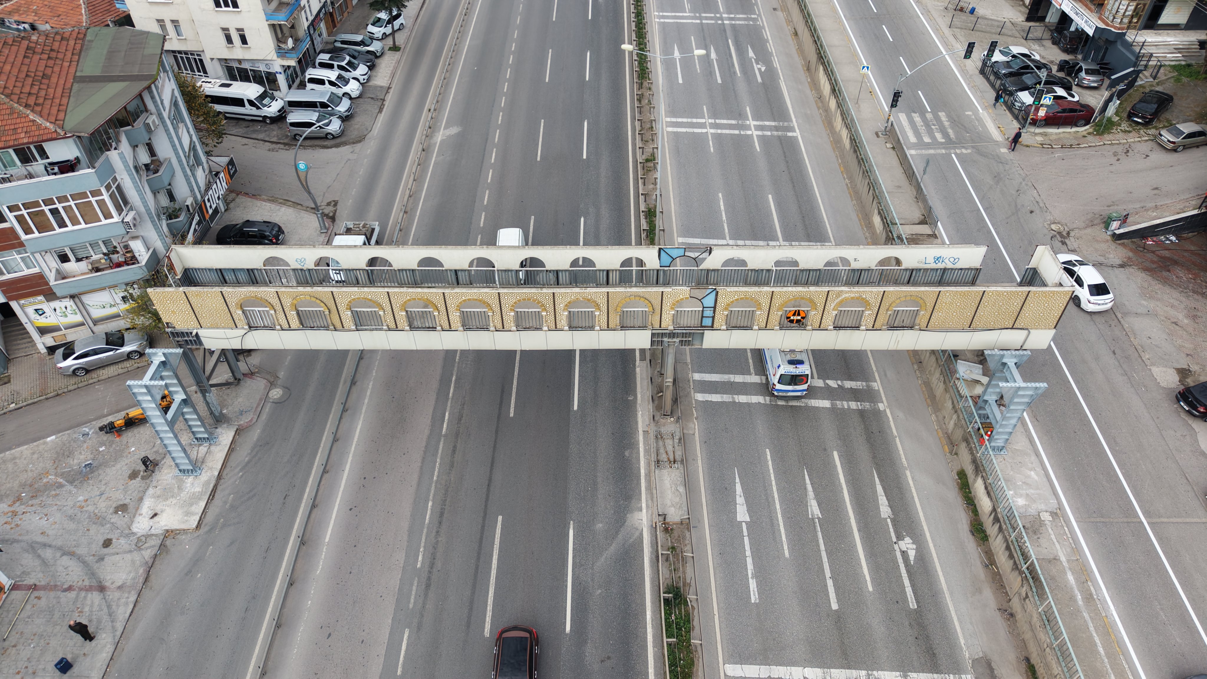 Körfez yeni üst geçit inşaat