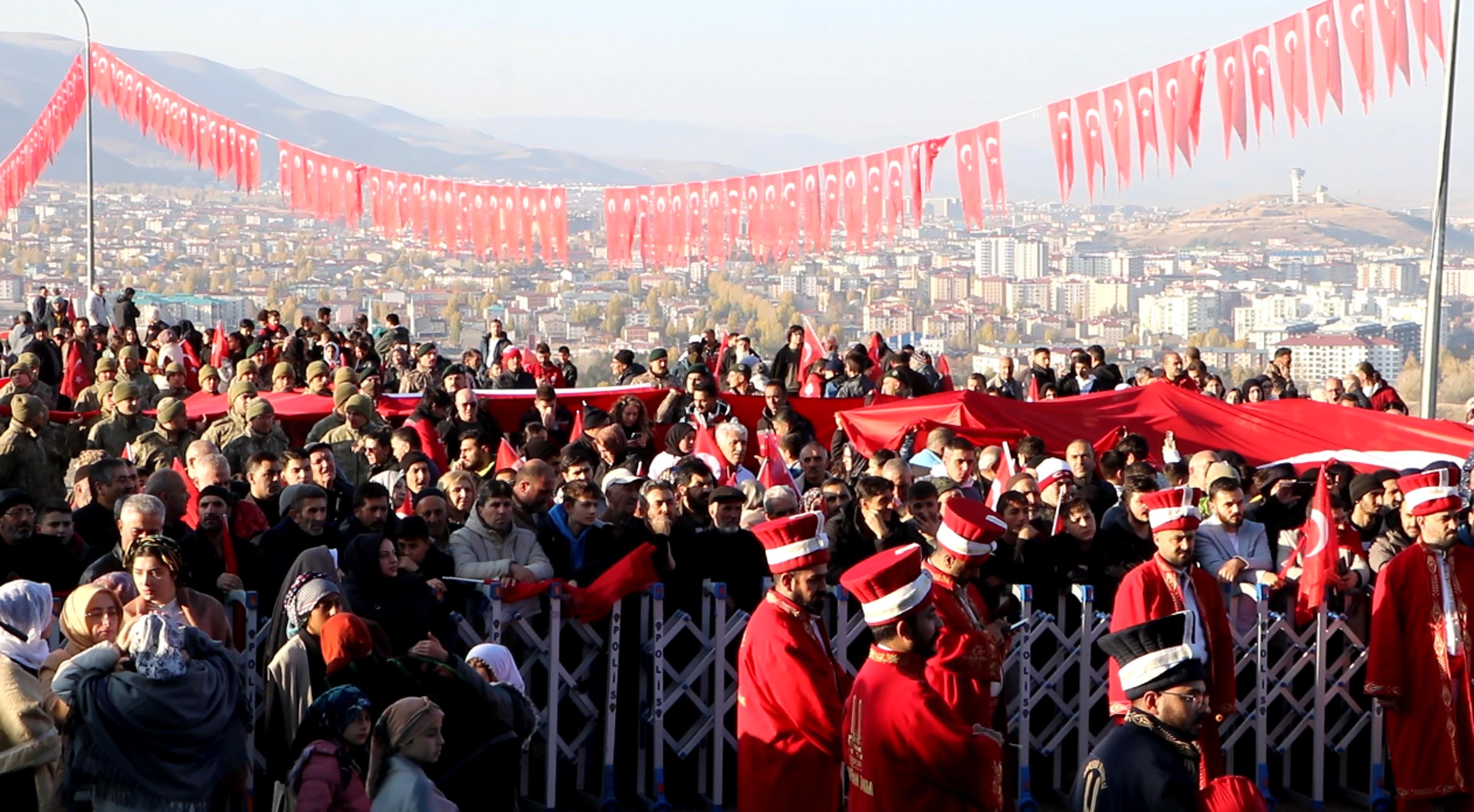 Erzurum Halkı Tören