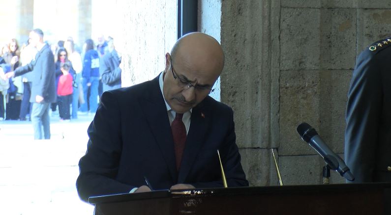 Emniyet teşkilatı Anıtkabir defter imza