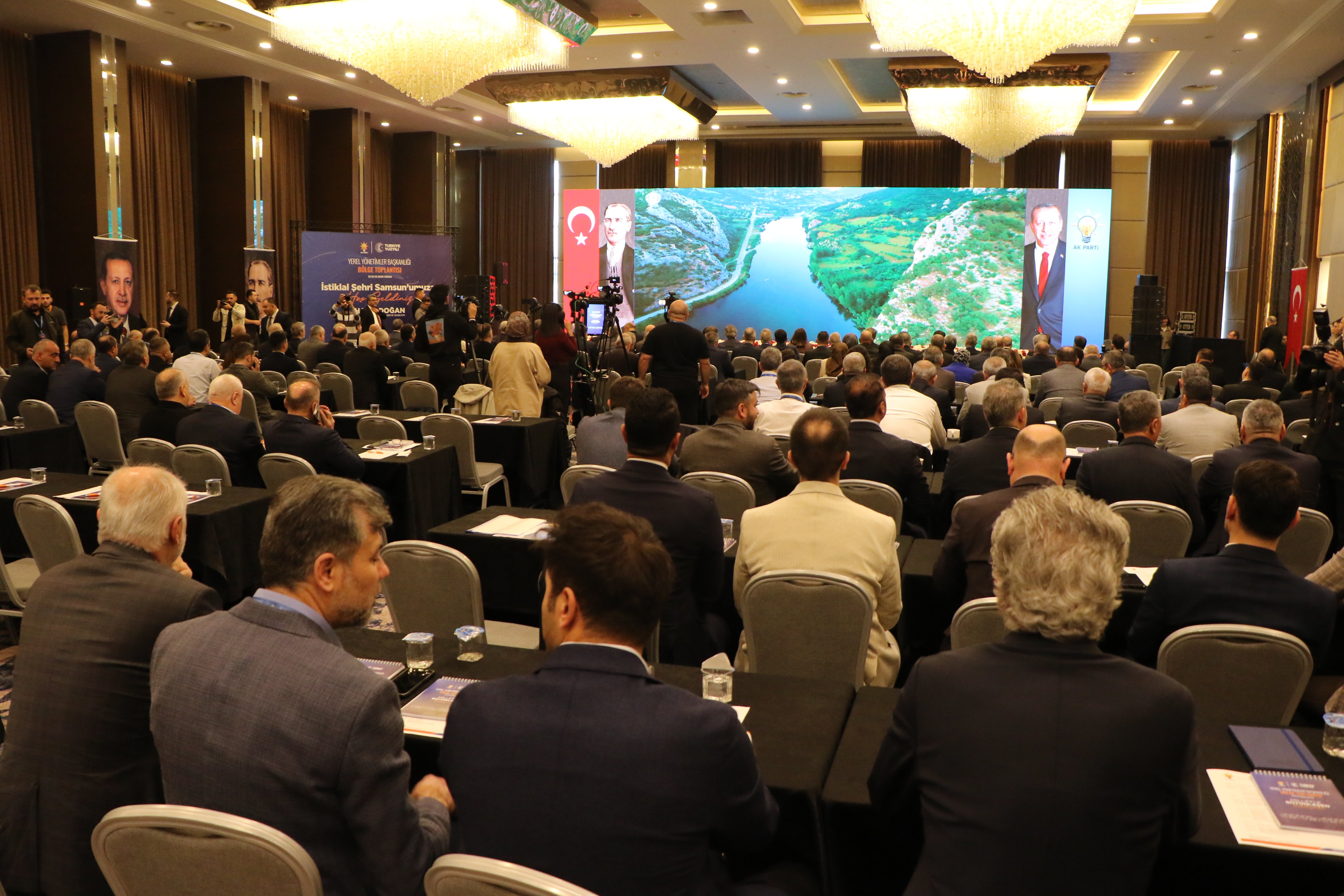 AK Parti sosyal hizmetler