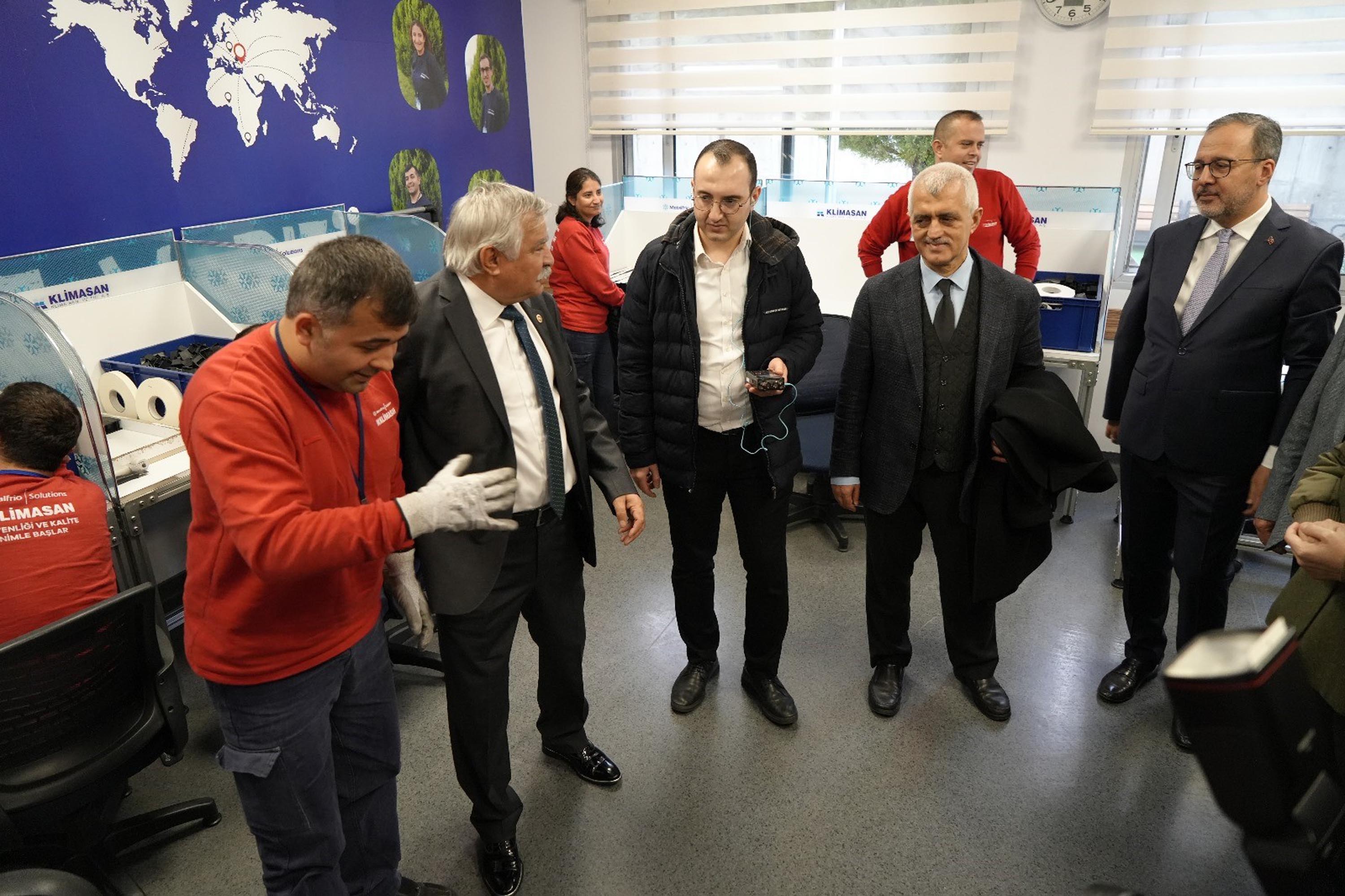 Manisa Valisi Vahdettin Özkan