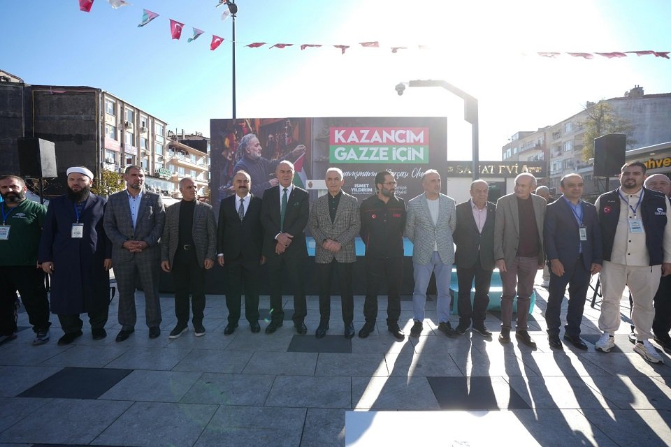 Ümraniye Belediye Başkanı İsmet Yıldırım Gazze Kampanyası
