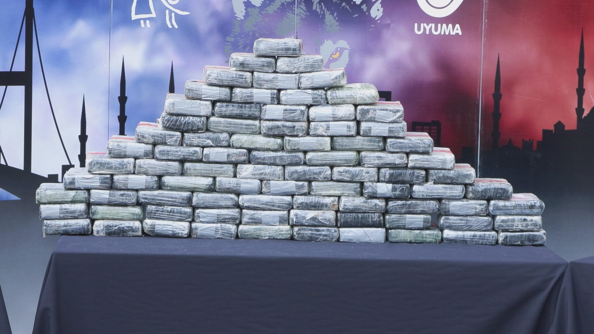 Uyuşturucu operasyonu basın açıklaması