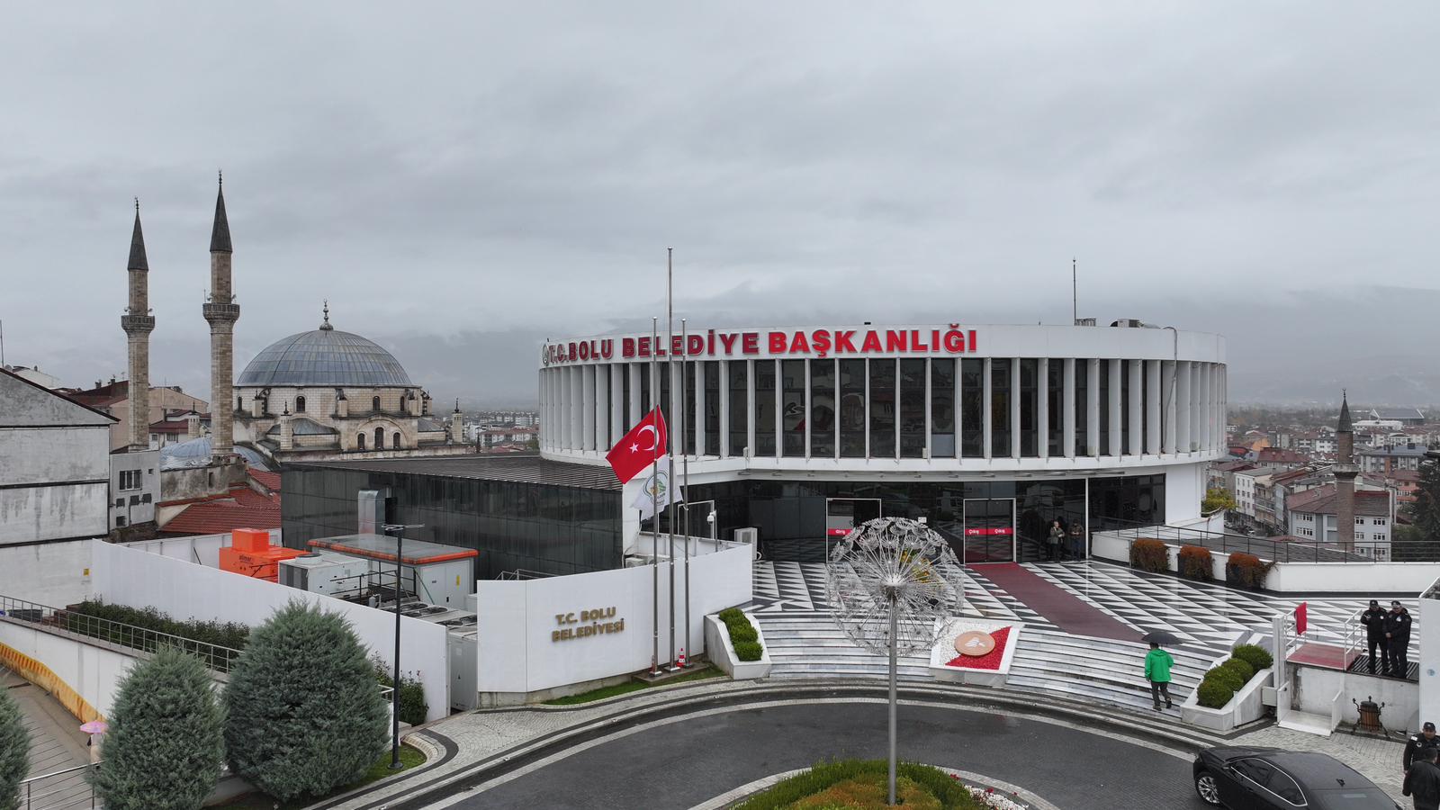 Bolu Belediyesi Türk Bayrağı