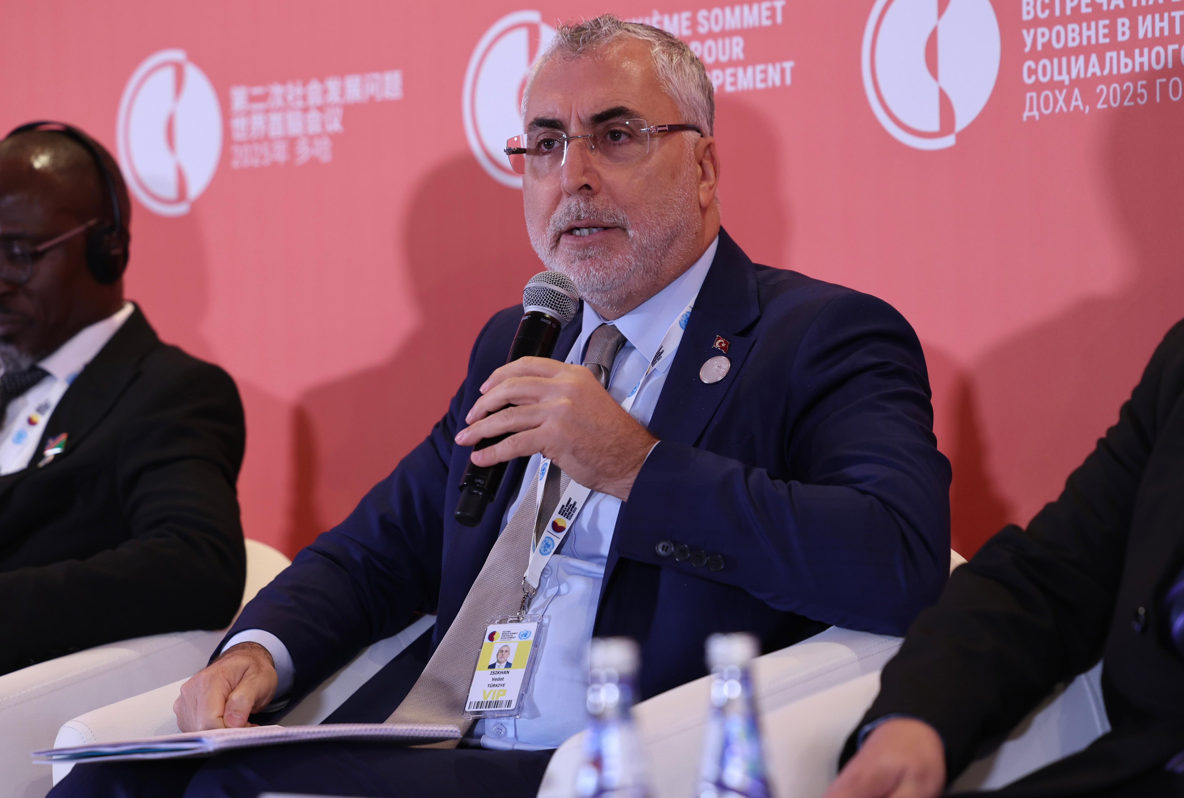 Bakan Vedat Işıkhan Katar Forumu