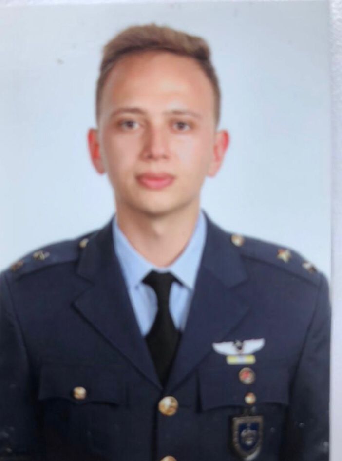 Şehit Pilot Cüneyt Kandemir
