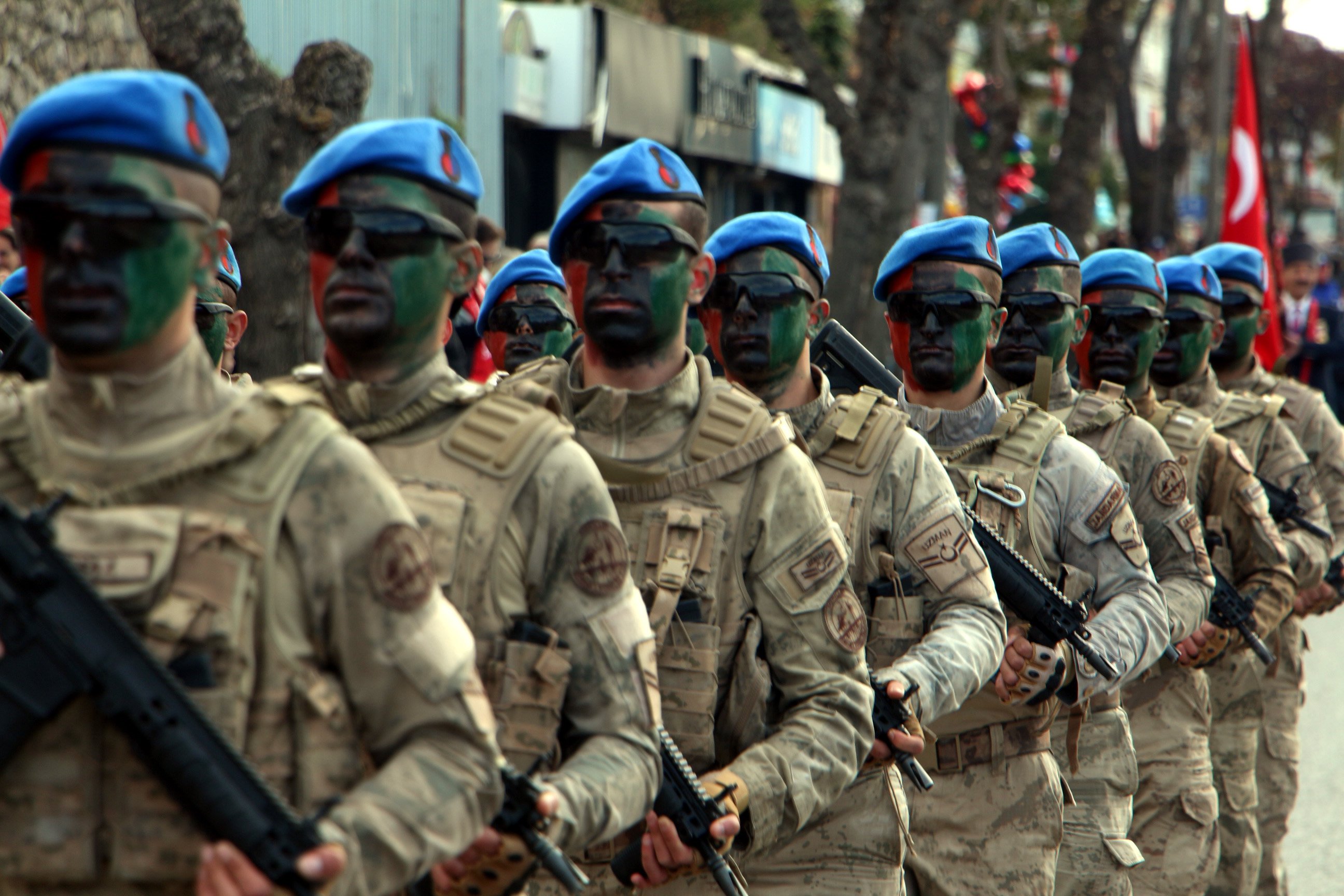 Askeri Birlik Geçişi