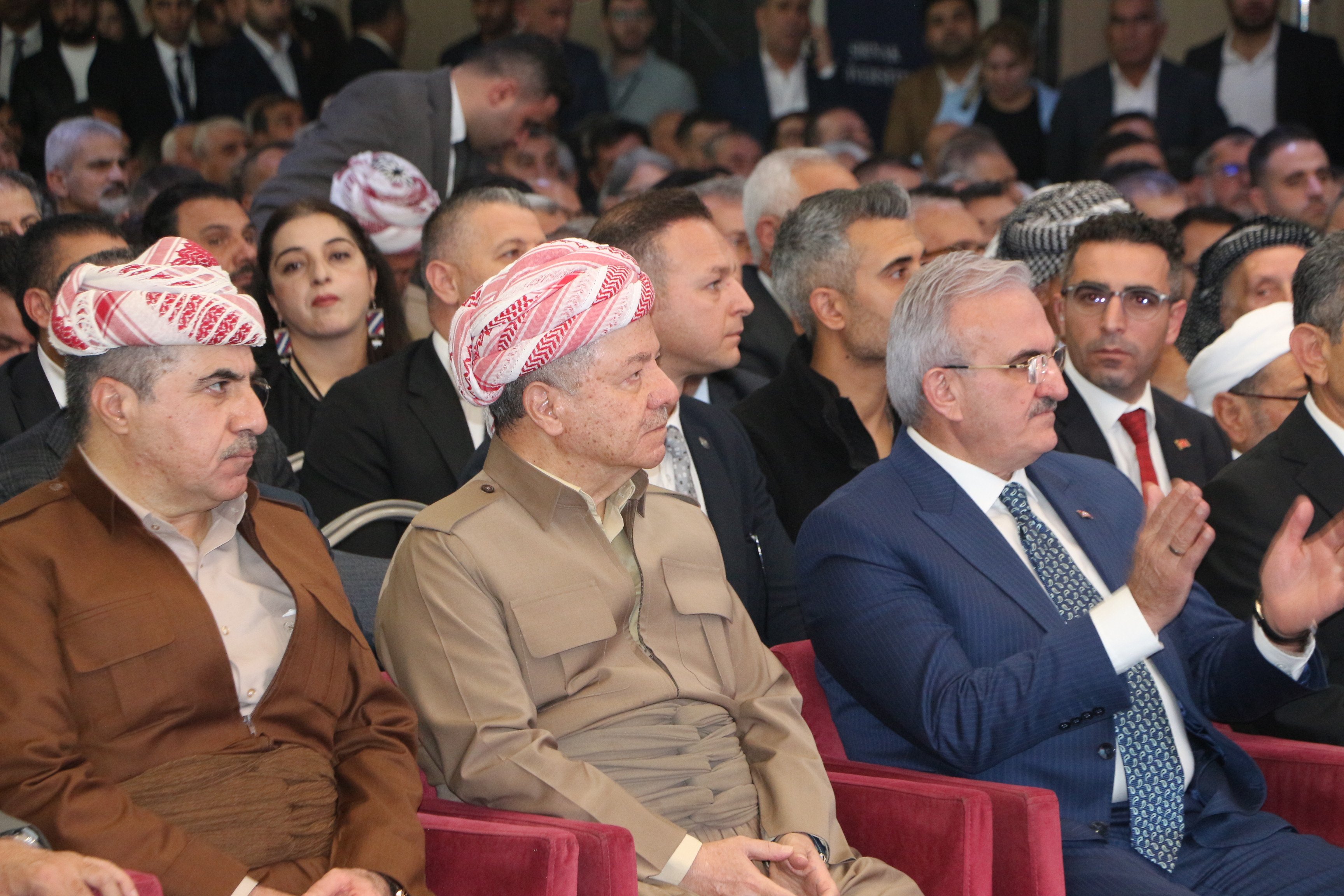 Cizre sempozyumu katılımcıları