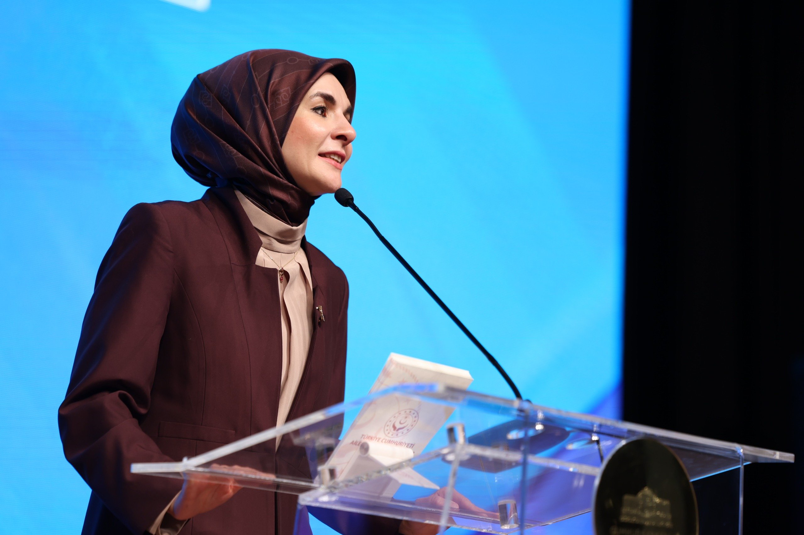 Bakan Mahinur Özdemir Göktaş