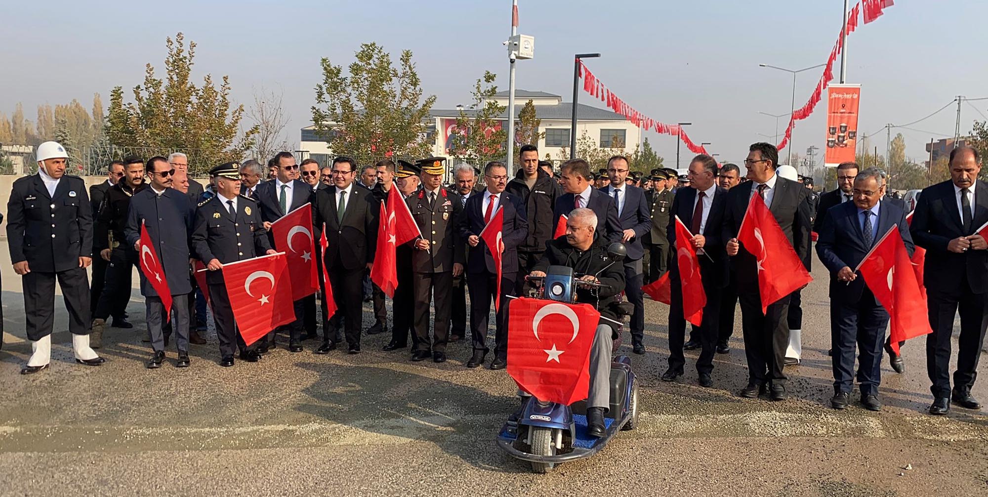 Iğdır Çelenk Töreni