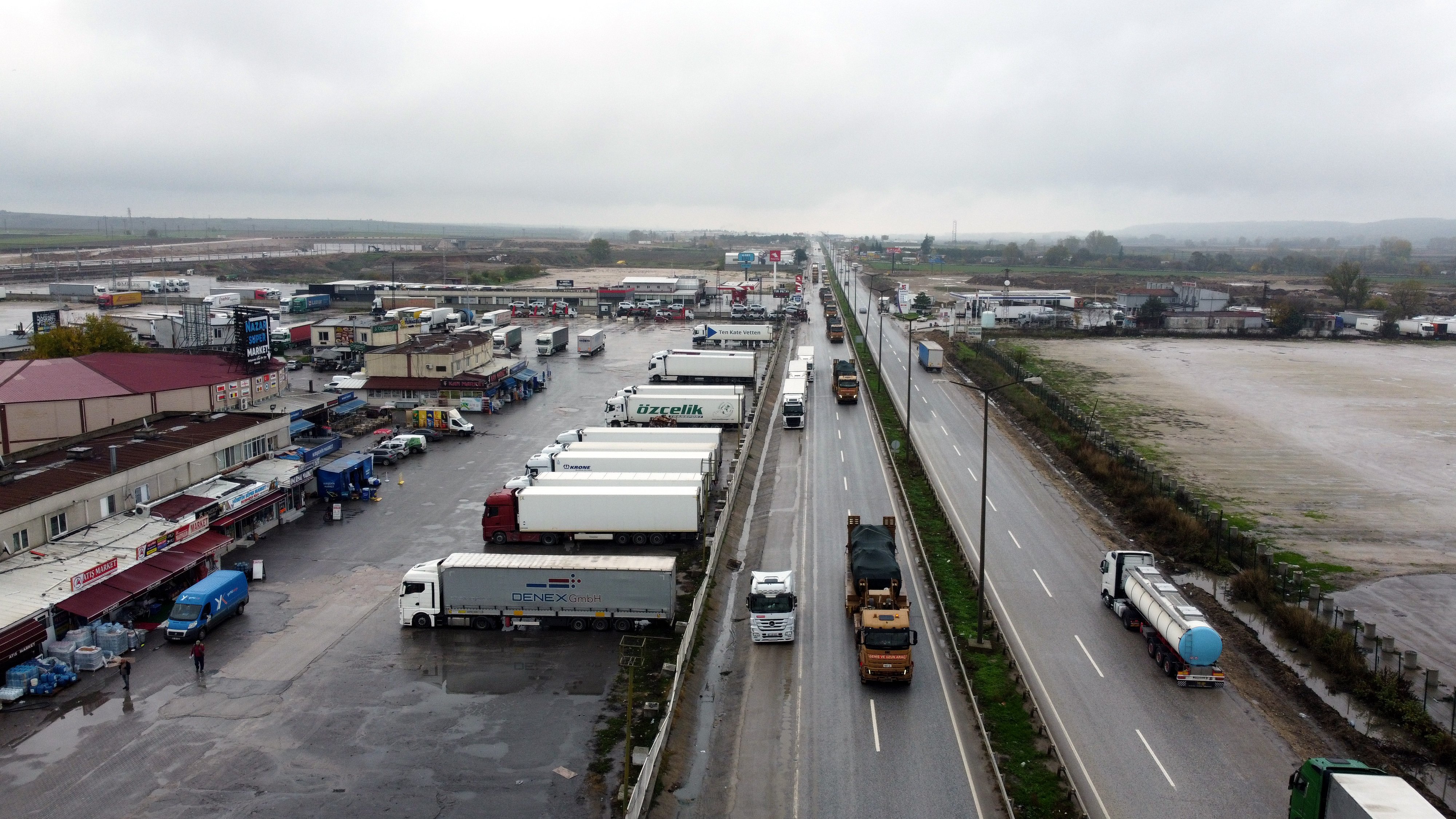 TSK mekanize birlikleri sınır geçişi