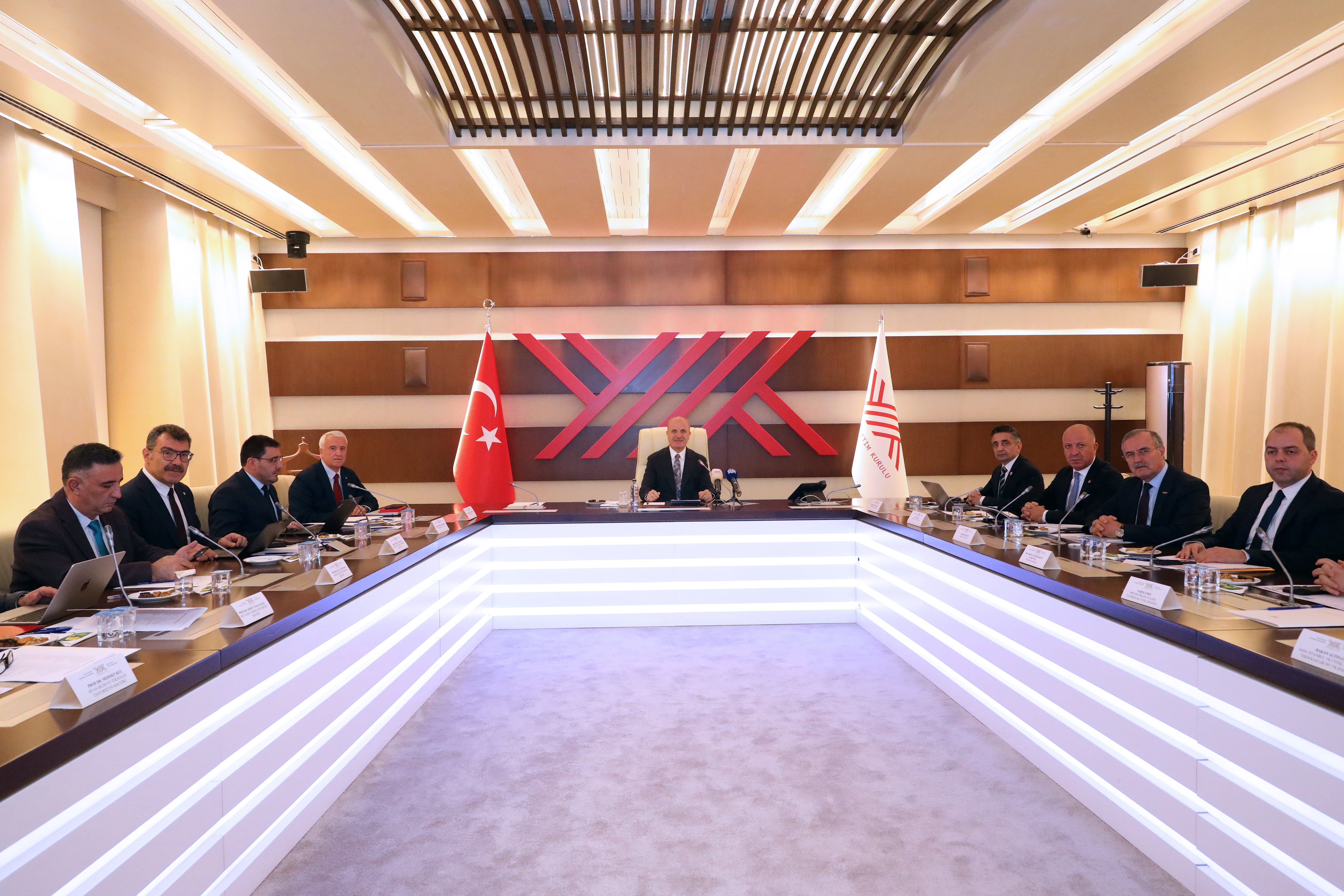 YÖK Başkanı Erol Özvar