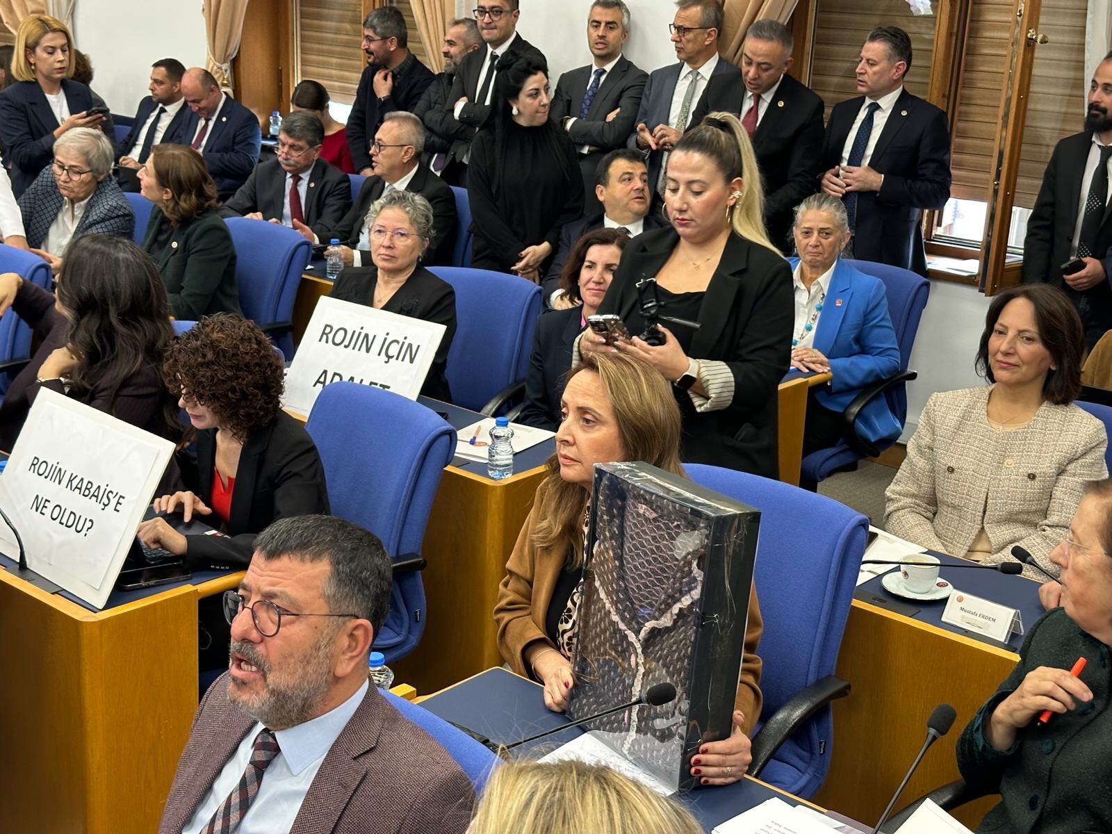 Aile ve Sosyal Hizmetler Bakanı Mahinur Özdemir Göktaş