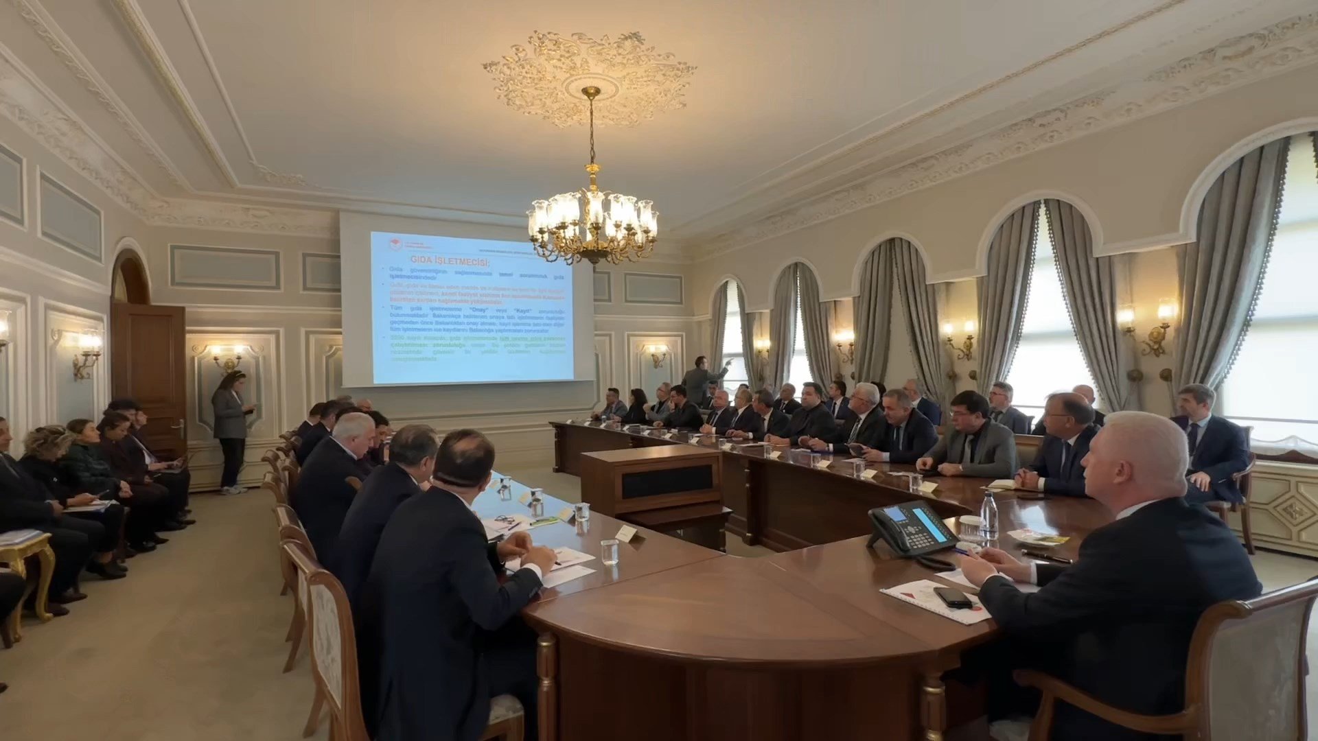 İstanbul Valisi Davut Gül Gıda Güvenliği Toplantısı