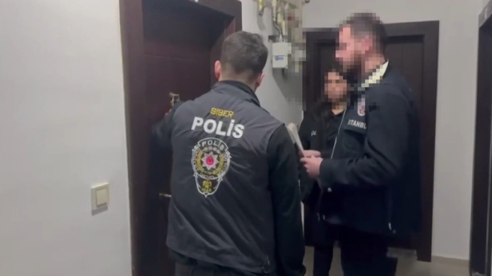 Fal Dolandırıcılığı Operasyonu