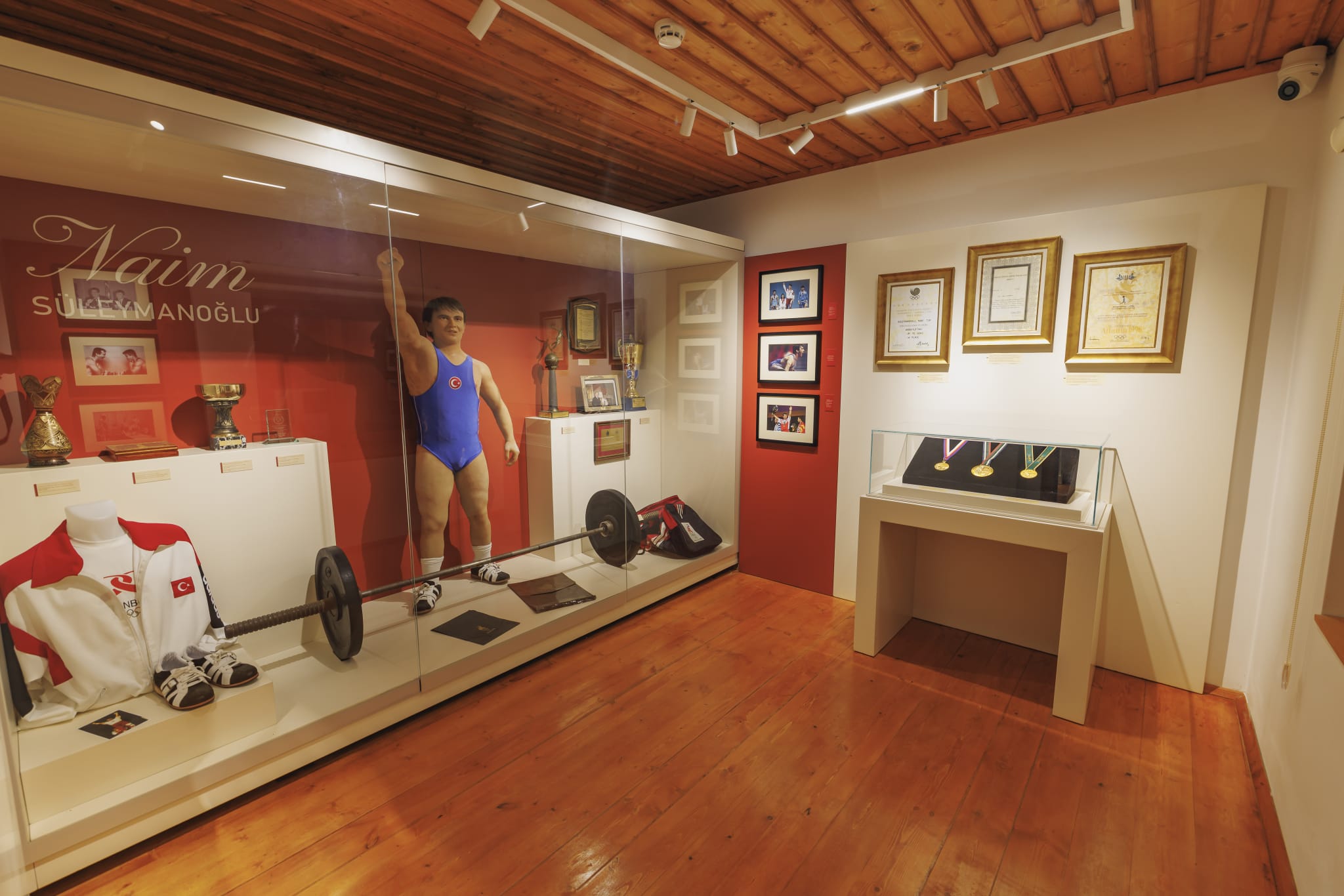 Naim Süleymanoğlu Anı Evi