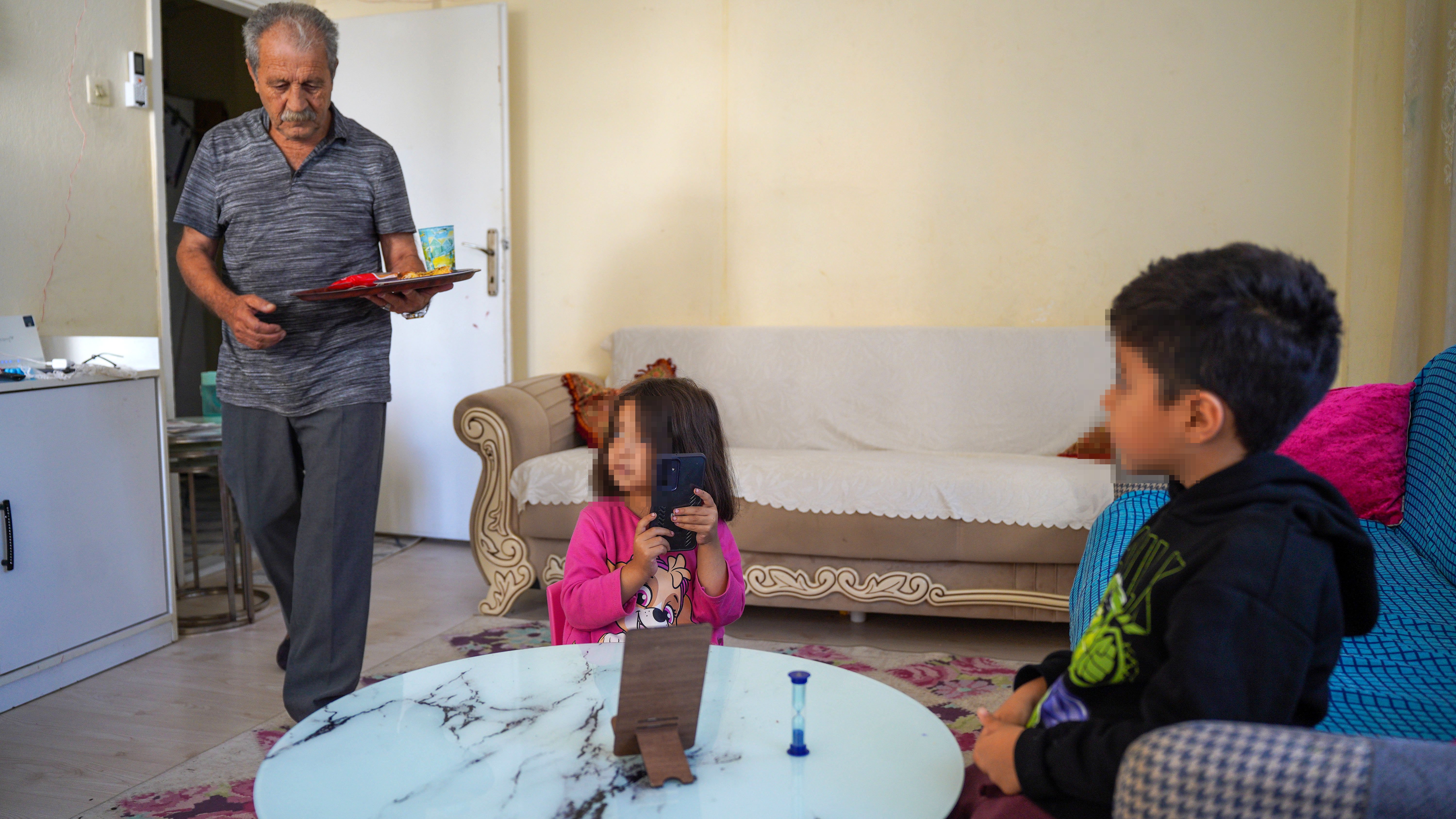 Kadri Övüş ve torunları