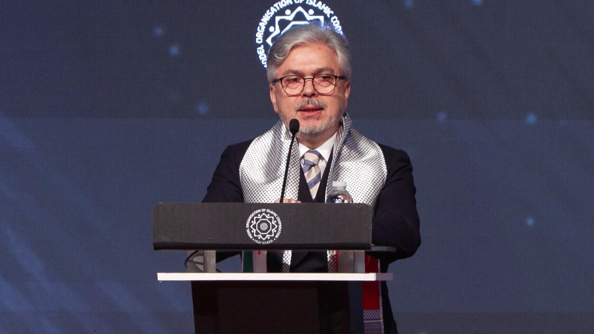 İstanbul Valisi Davut Gül zirvede