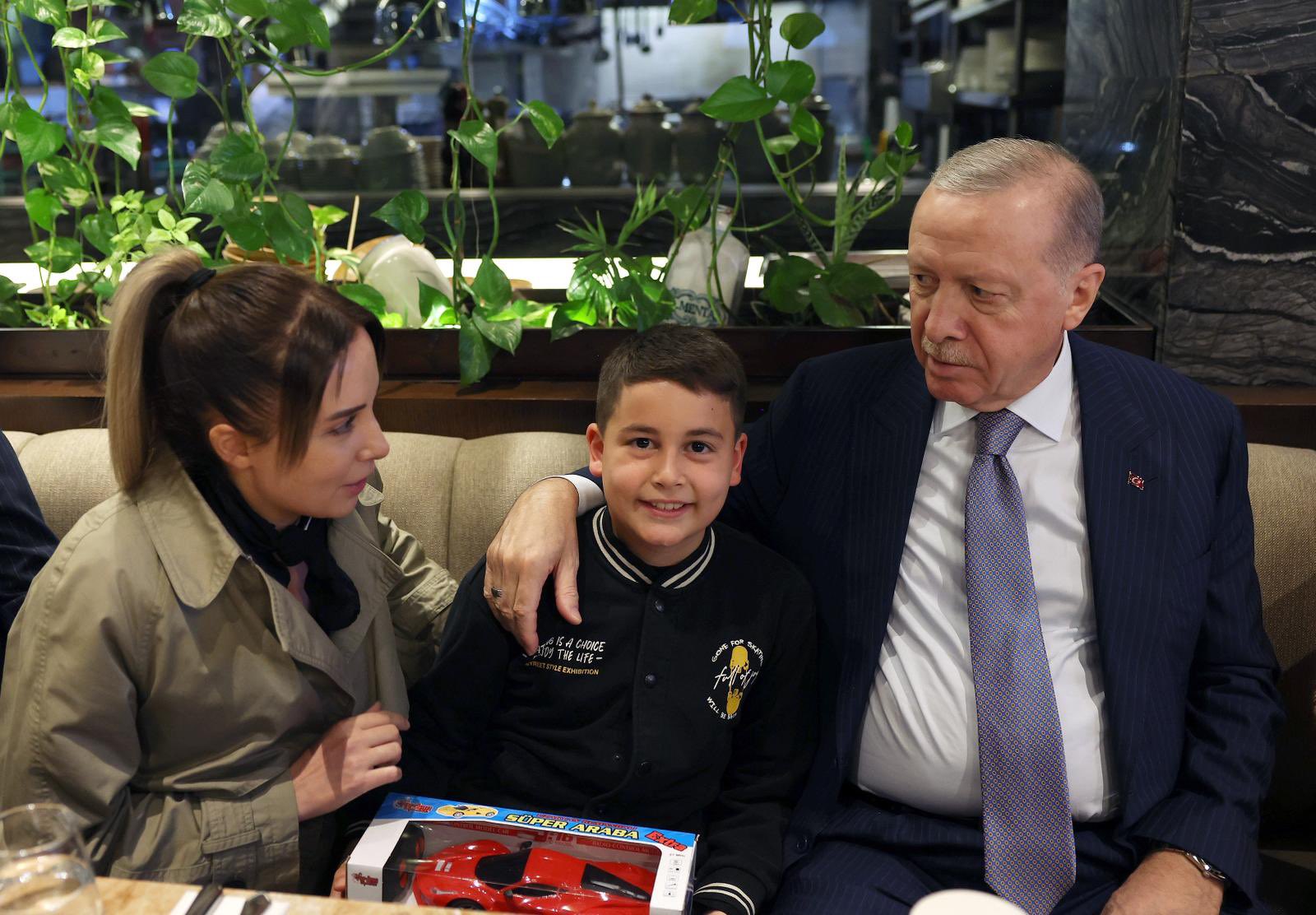 Cumhurbaşkanı Erdoğan vatandaşlarla sohbet