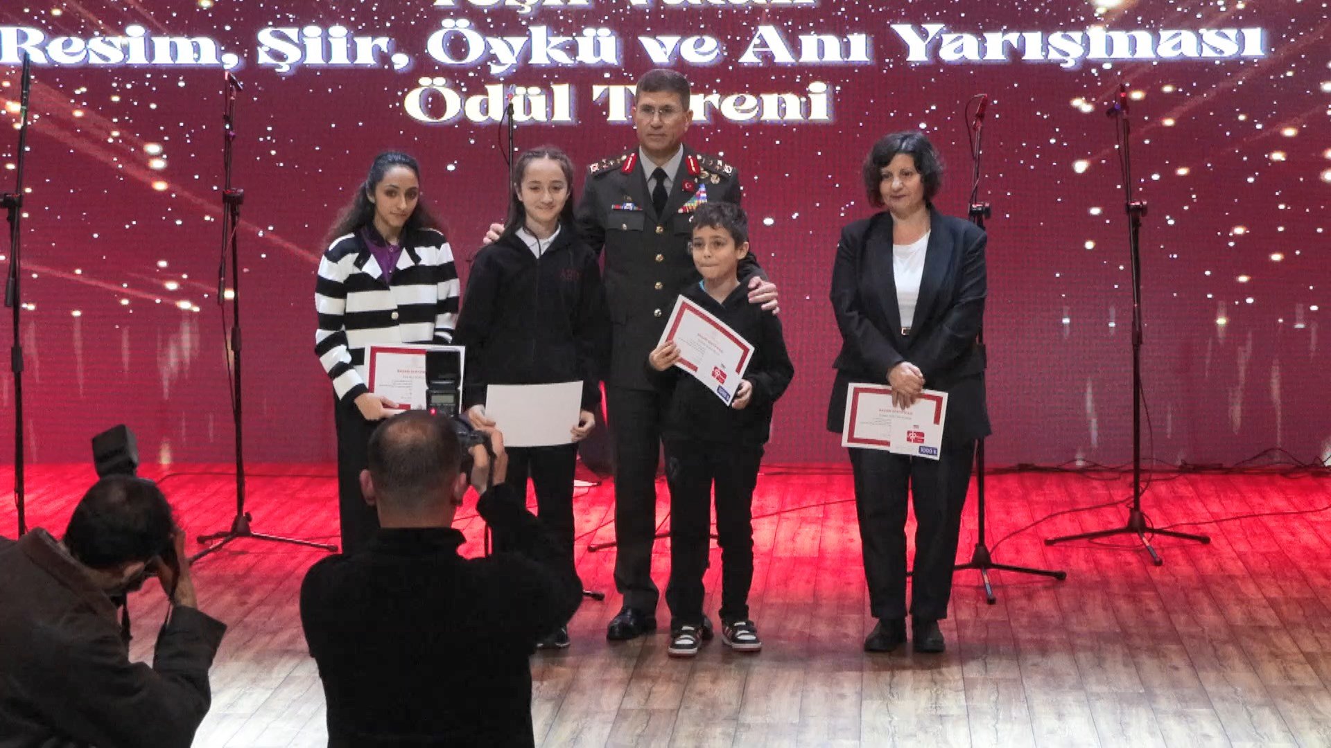 Vali Gül Öğretmenlerle