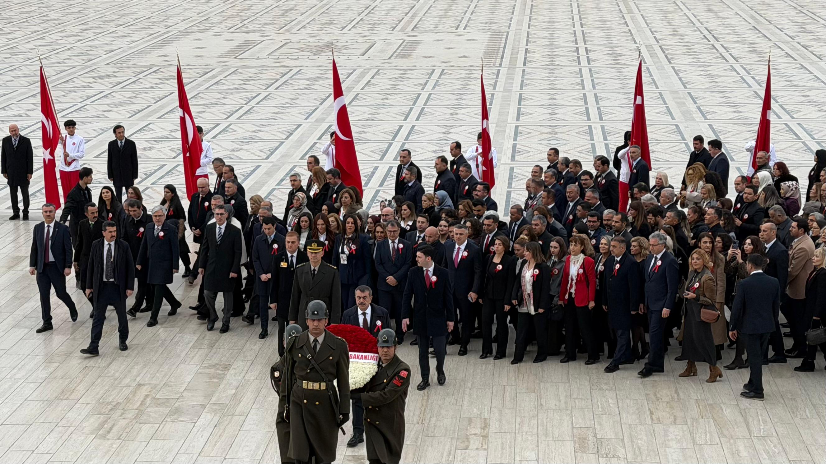 Bakan Tekin defter yazısı