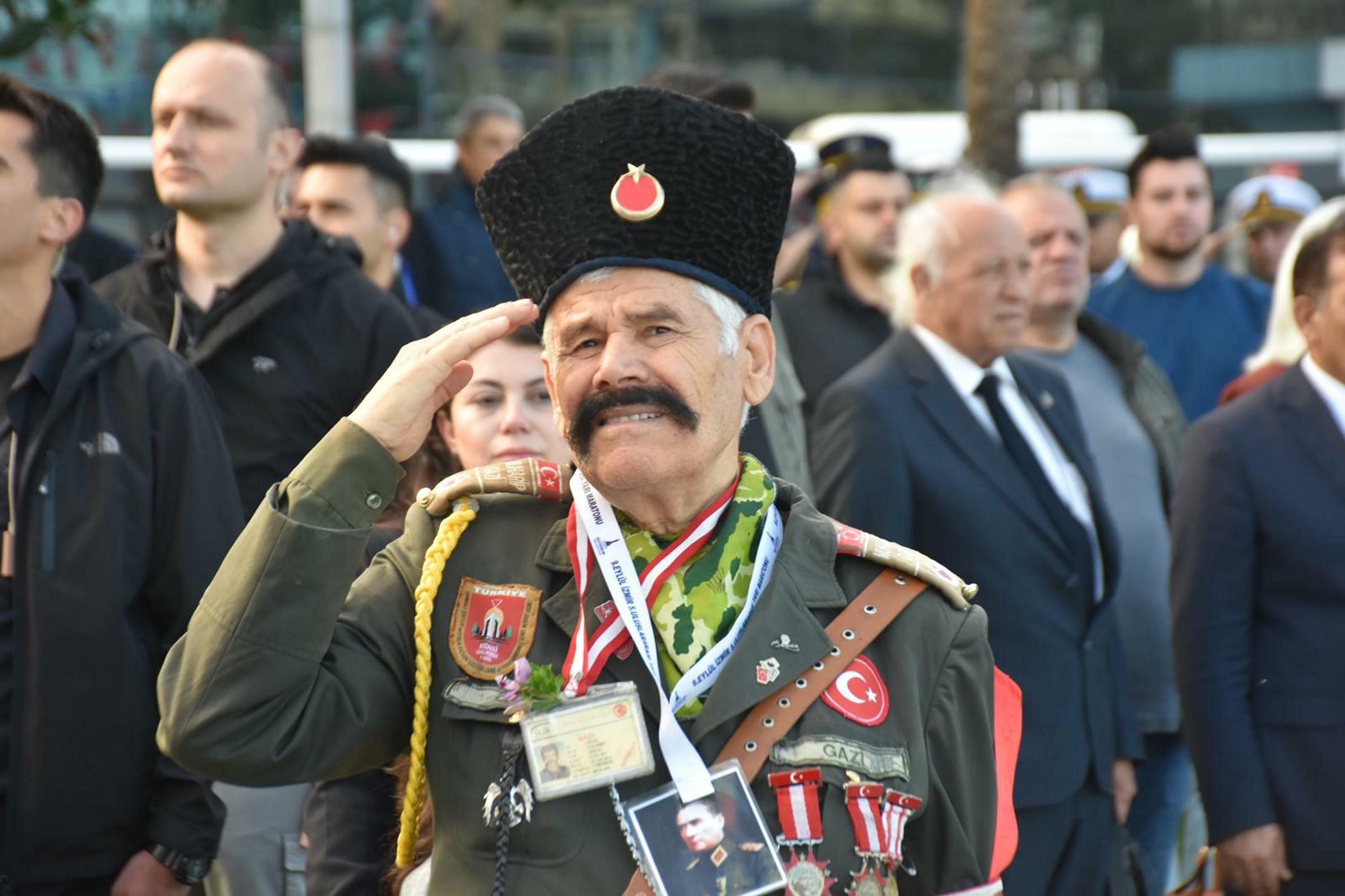 Saygı Duruşu Töreni