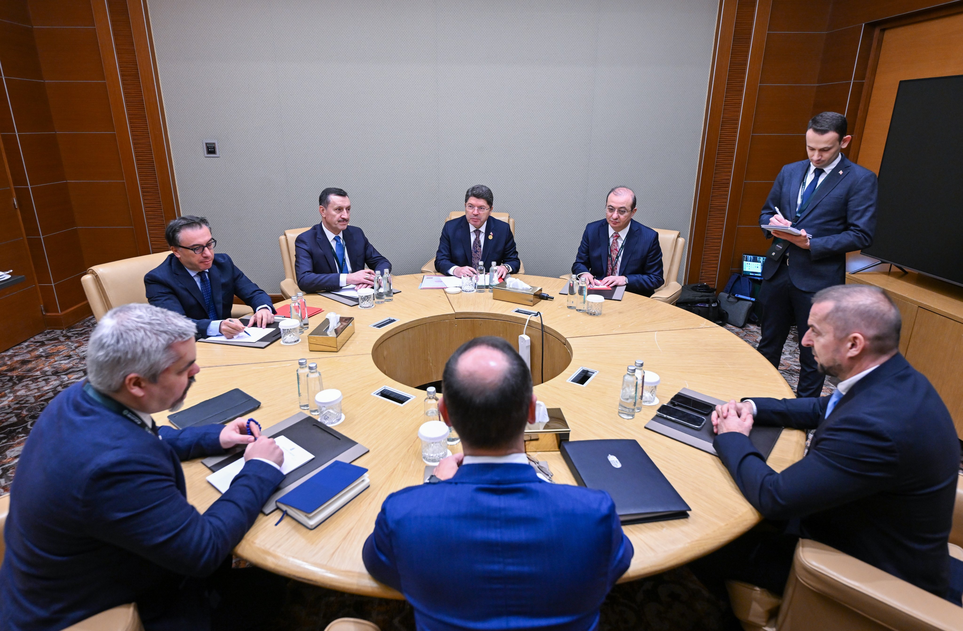 Bakan Yılmaz Tunç Macaristan Adalet Bakanı Bence Tuzson