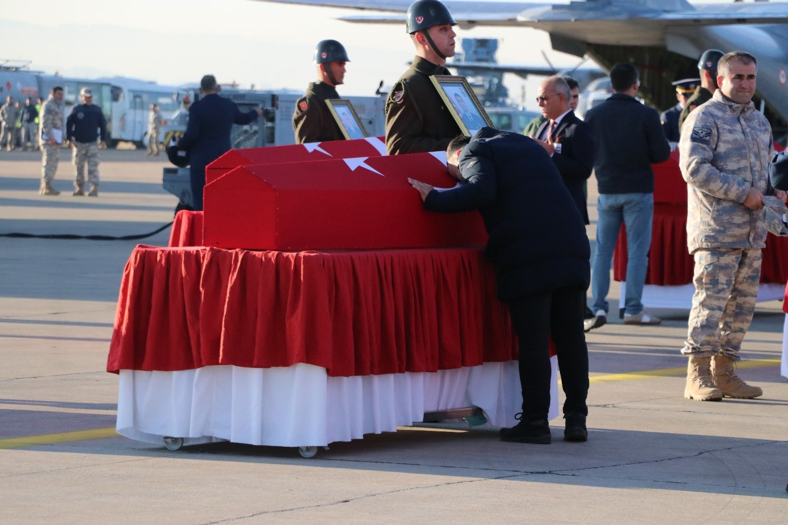 Şehit Aileleri Tören