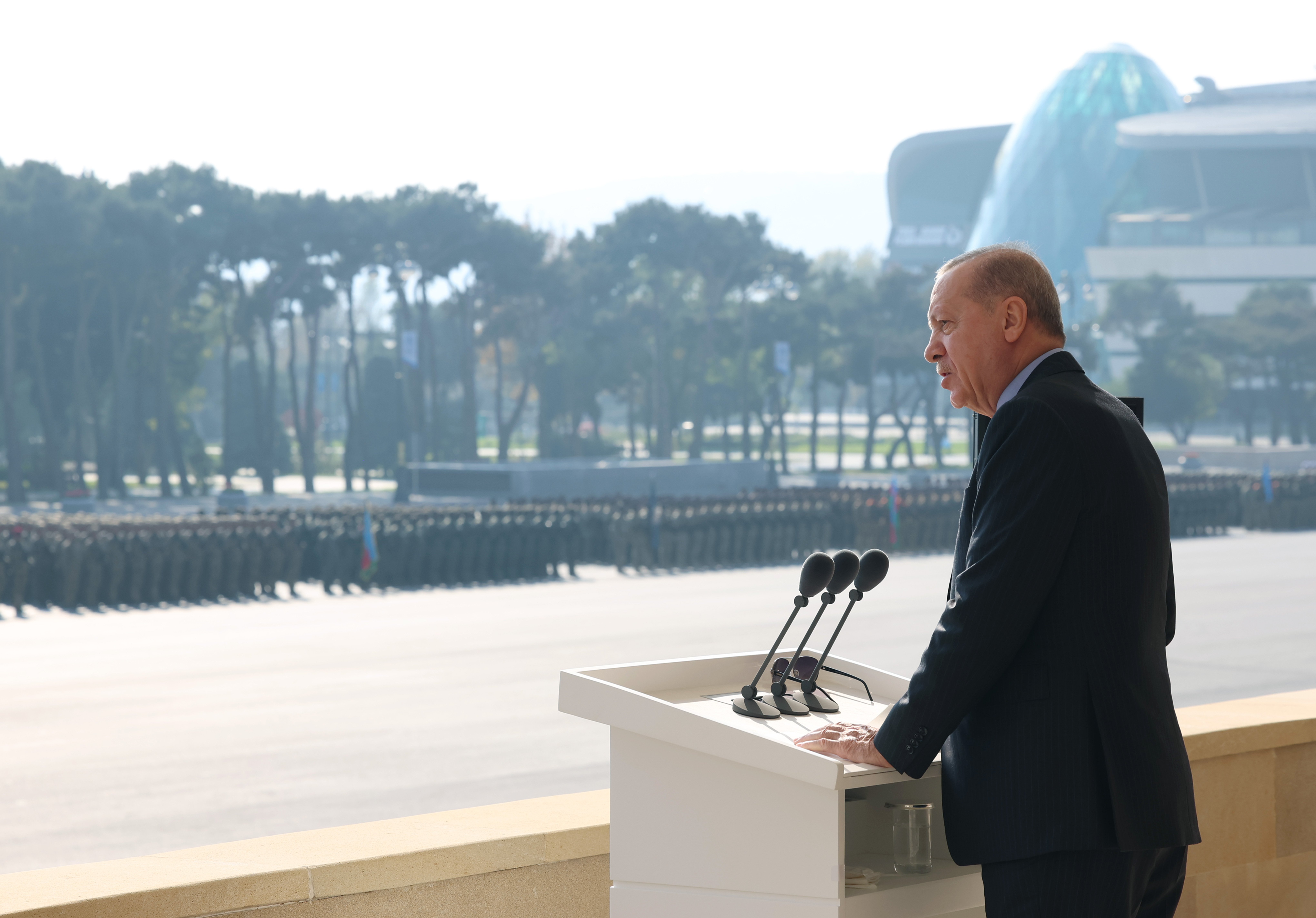 Askeri geçit töreni