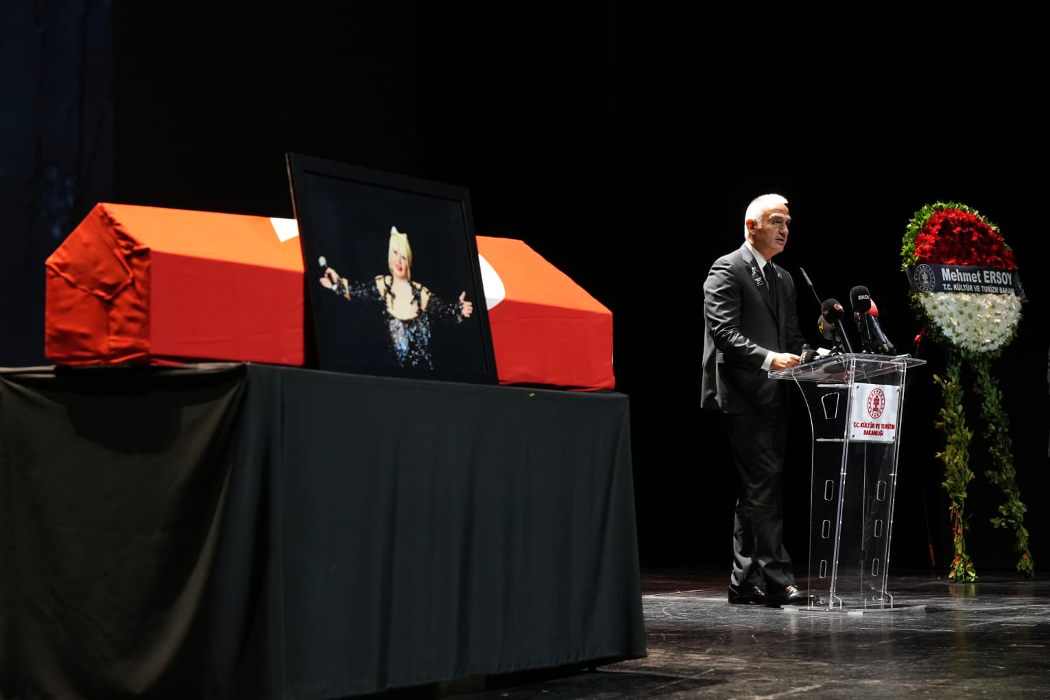 Muazzez Abacı AKM töreni