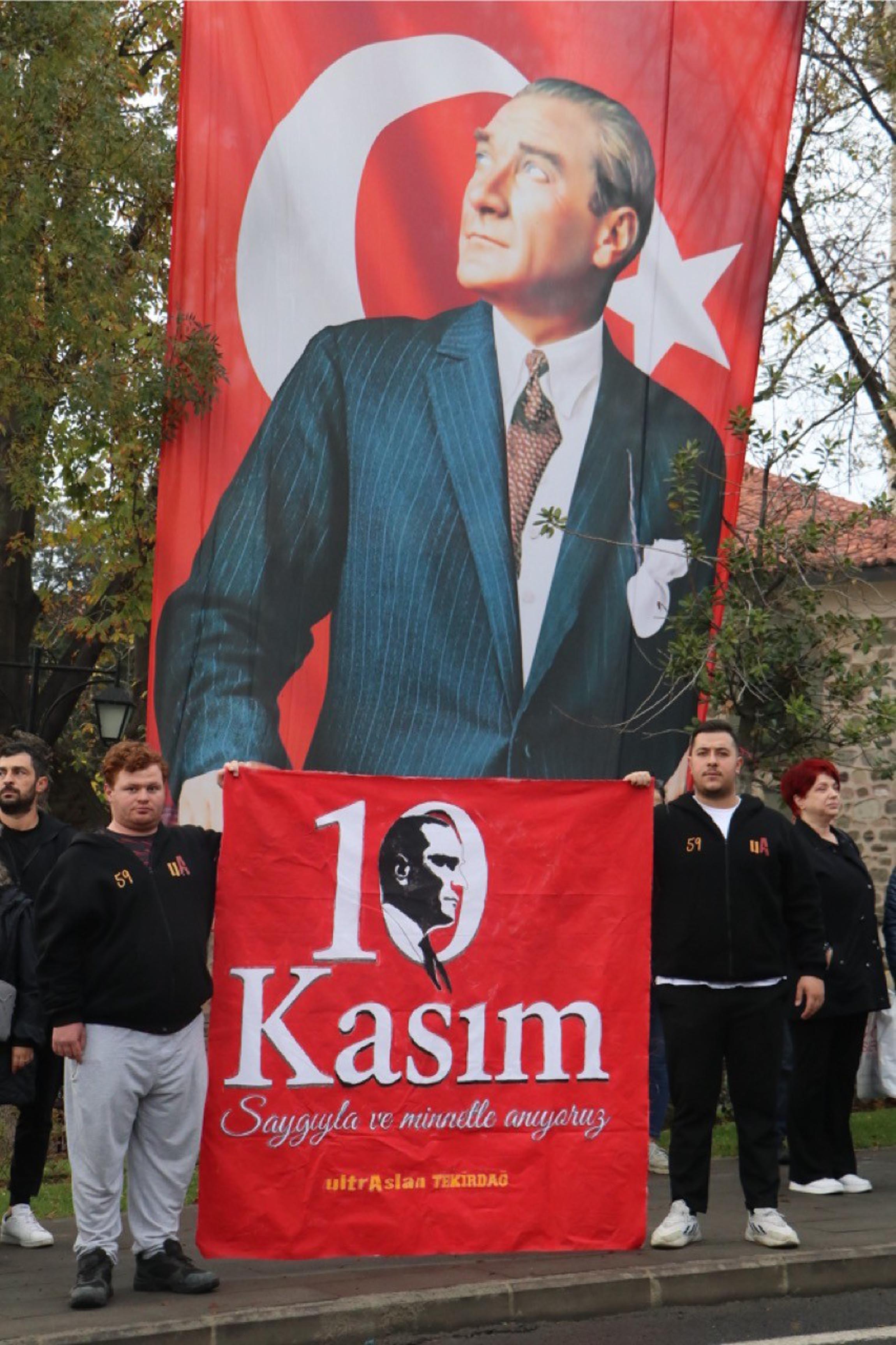 Edirne Atatürk Anıtı
